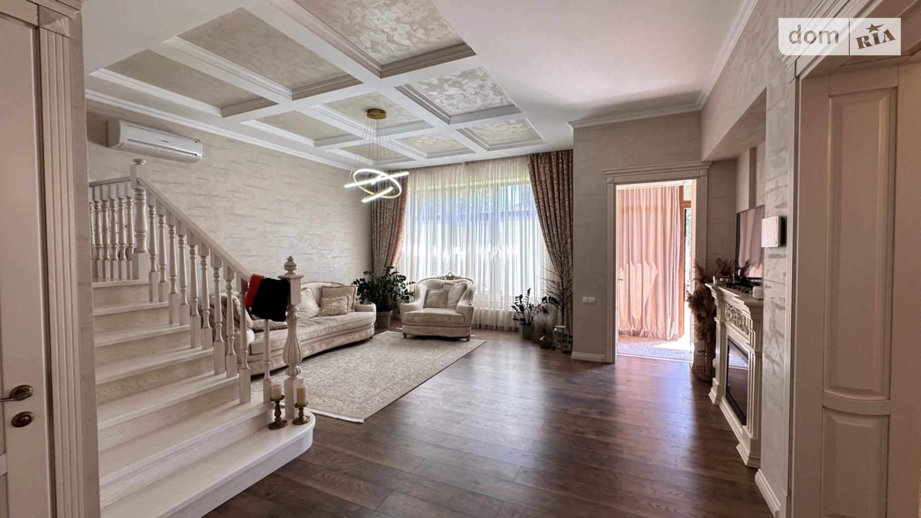 Продается дом на 2 этажа 240 кв. м с бассейном, цена: 499000 $ - фото 3