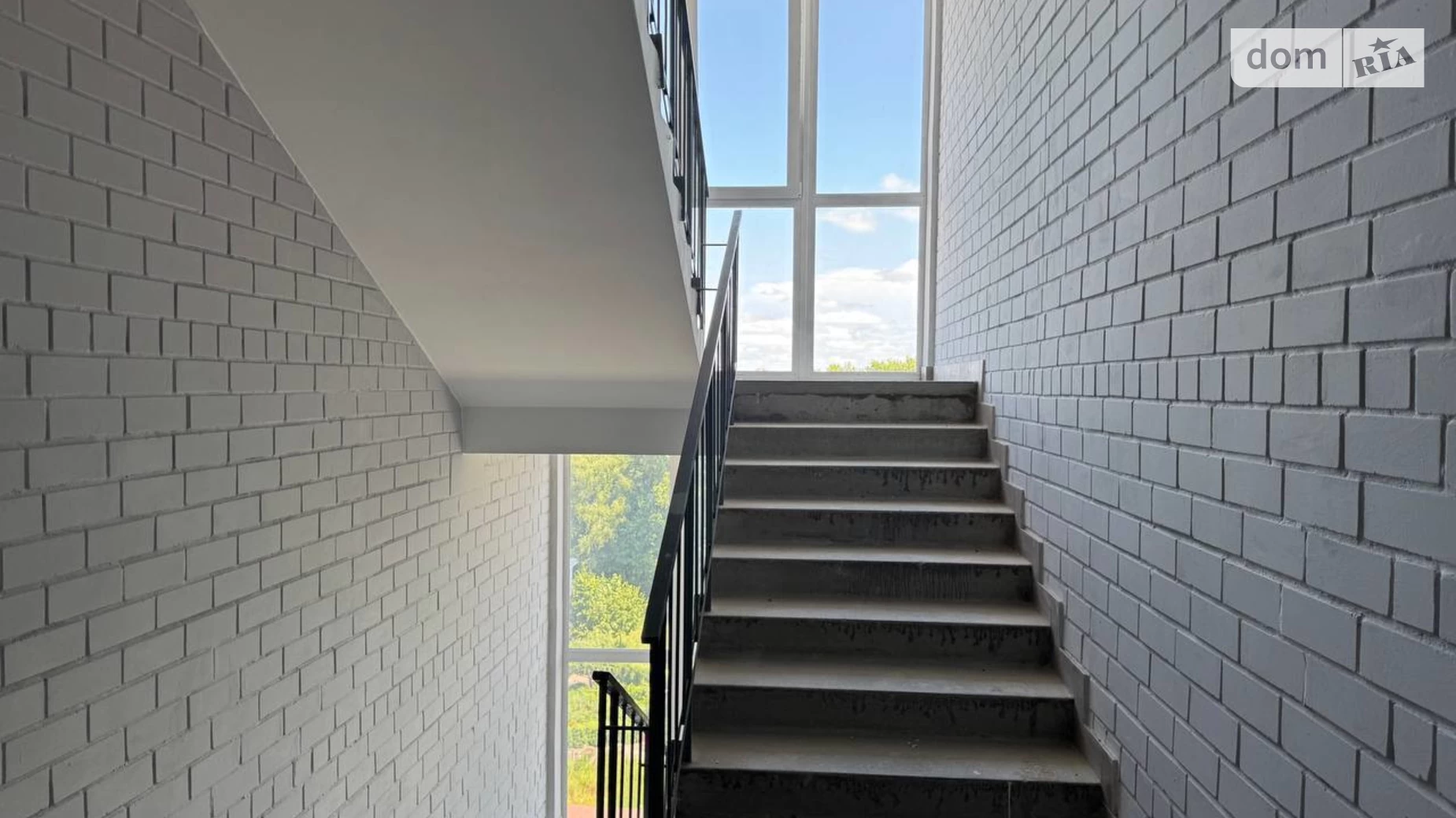 Продается 1-комнатная квартира 54.5 кв. м в Чернигове, ул. Василия Стуса(Чернышевского), 33 - фото 2