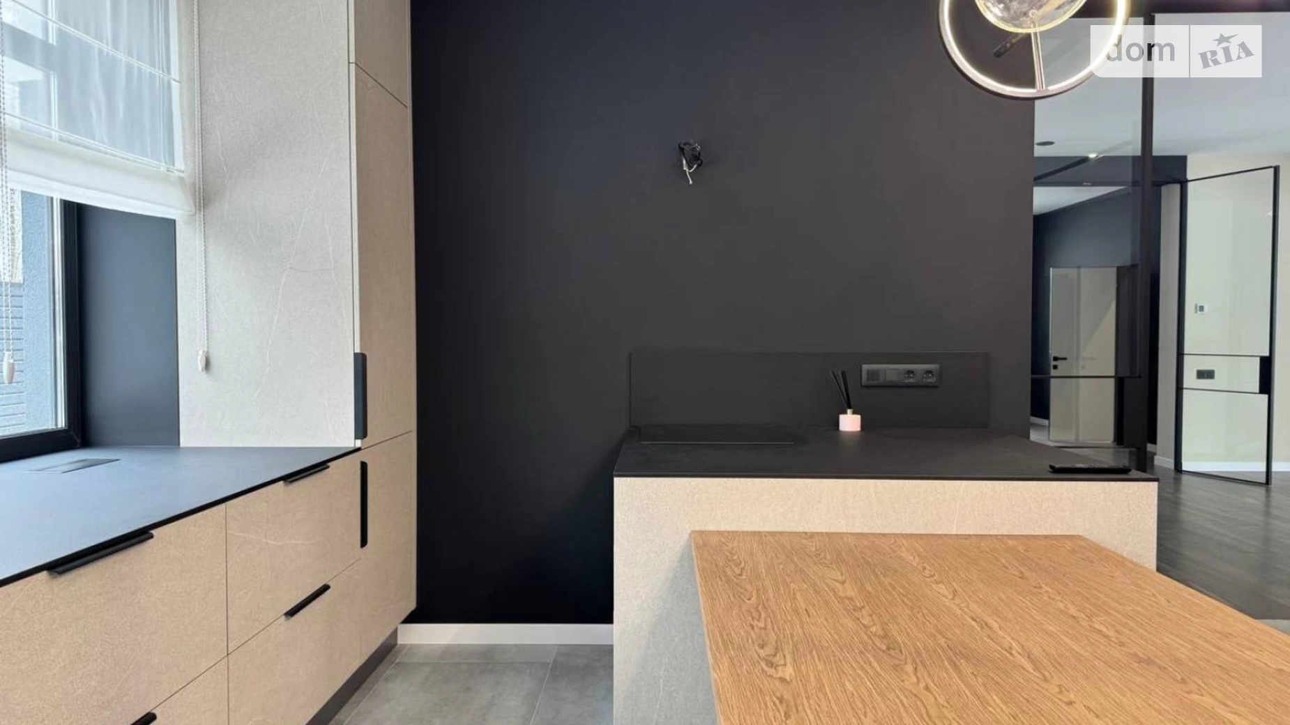 Продается дом на 2 этажа 277 кв. м с балконом, цена: 545000 $ - фото 2