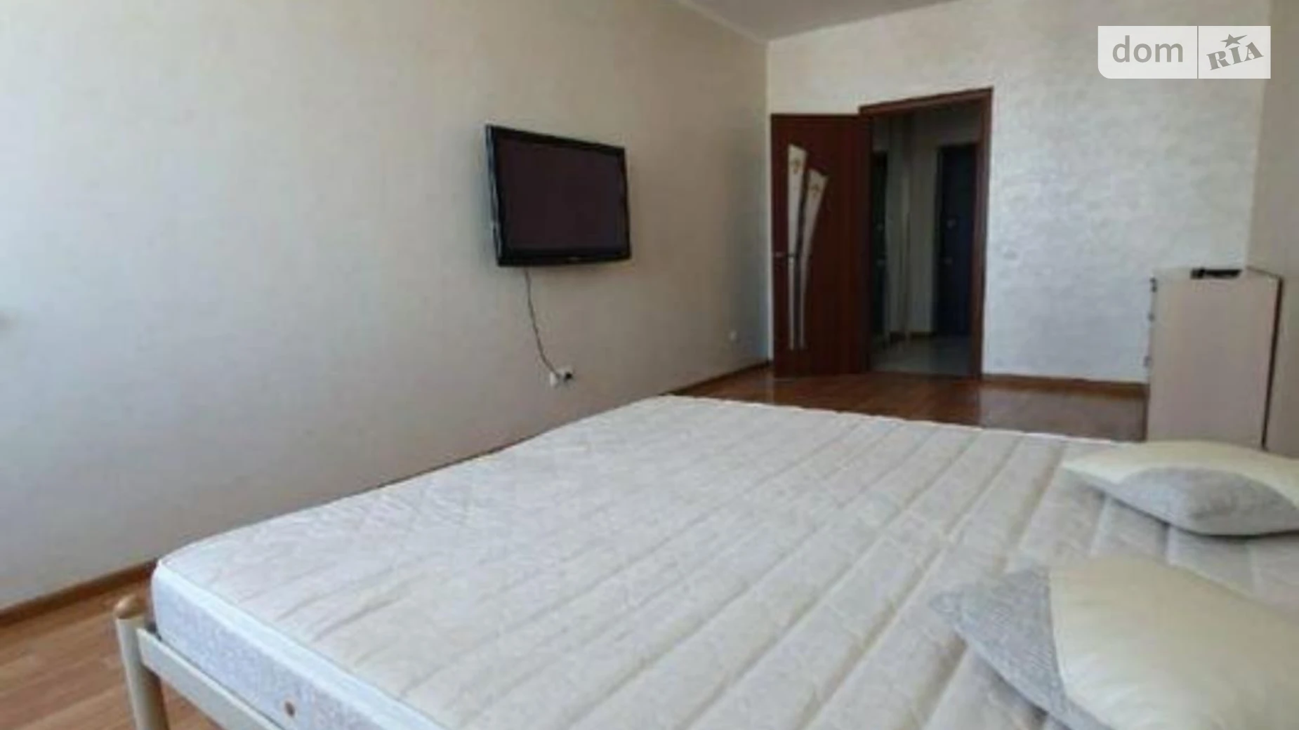 Продается 1-комнатная квартира 49 кв. м в Киеве, ул. Чавдар Елизаветы, 11 - фото 4