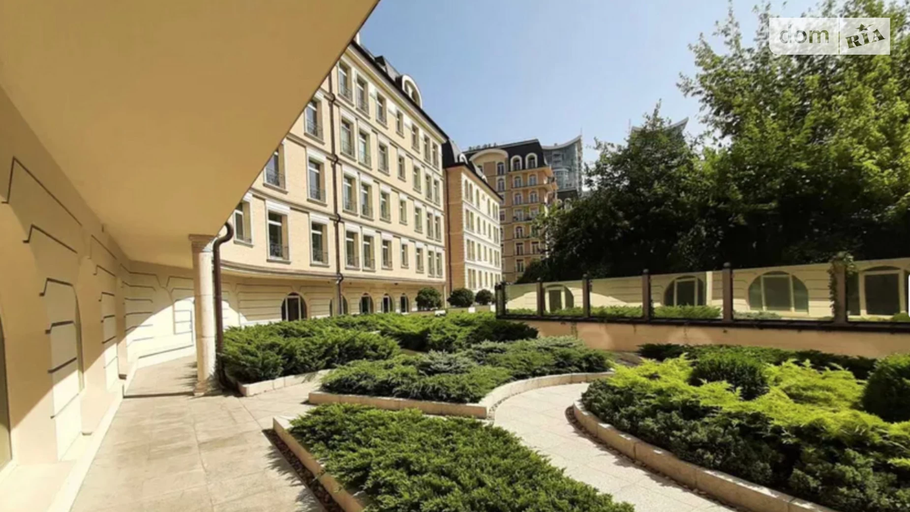 Продается 5-комнатная квартира 376.2 кв. м в Киеве, ул. Владимира Короткевича(Добролюбова), 4 - фото 2