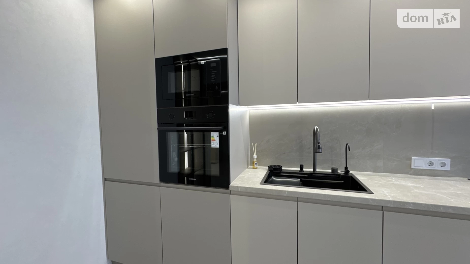 Продается 2-комнатная квартира 62 кв. м в Ивано-Франковске, ул. Бельведерська - фото 5