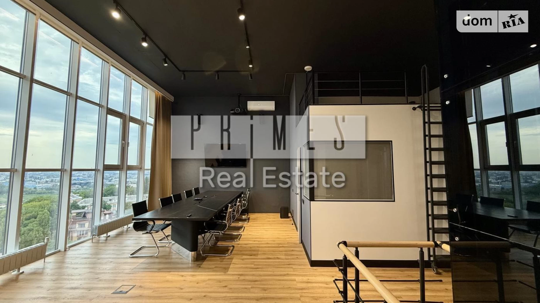 Сдается в аренду офис 187.2 кв. м в бизнес-центре, цена: 4900 $ - фото 2