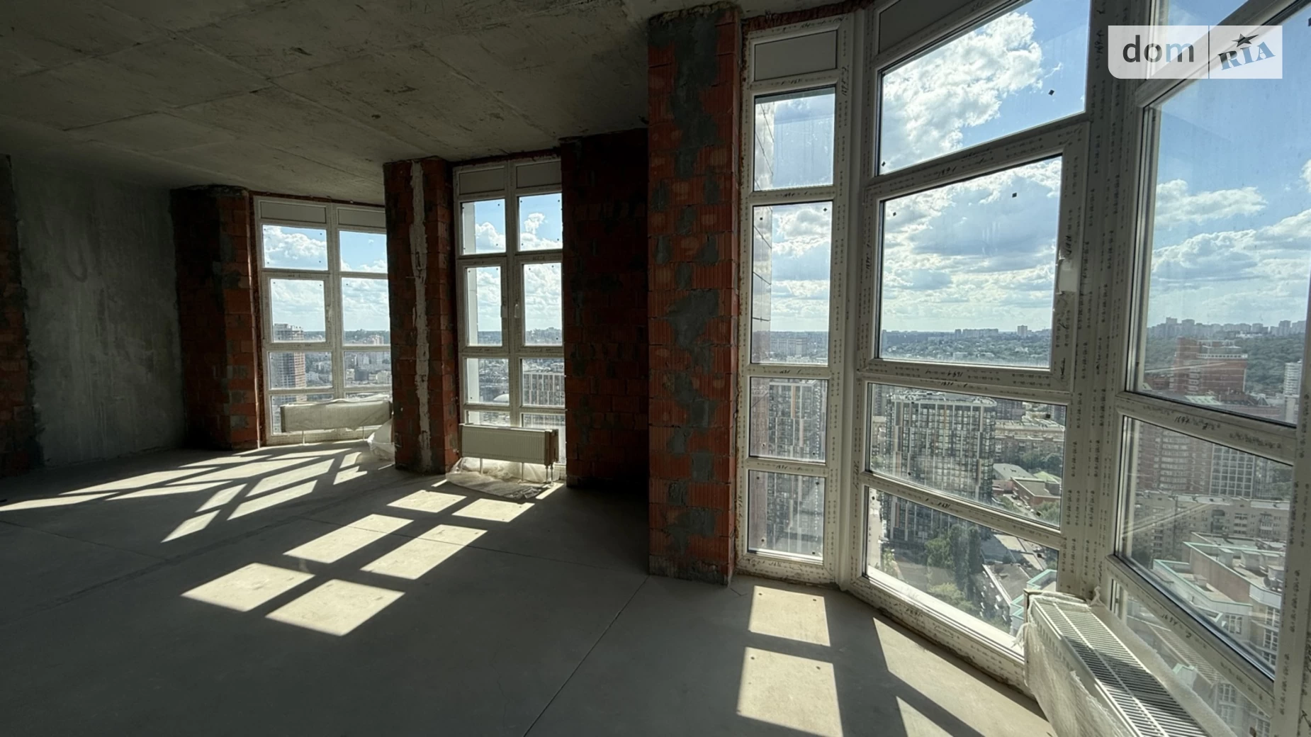 Продается 1-комнатная квартира 51.9 кв. м в Киеве, ул. Саперное Поле, 14/55 - фото 2