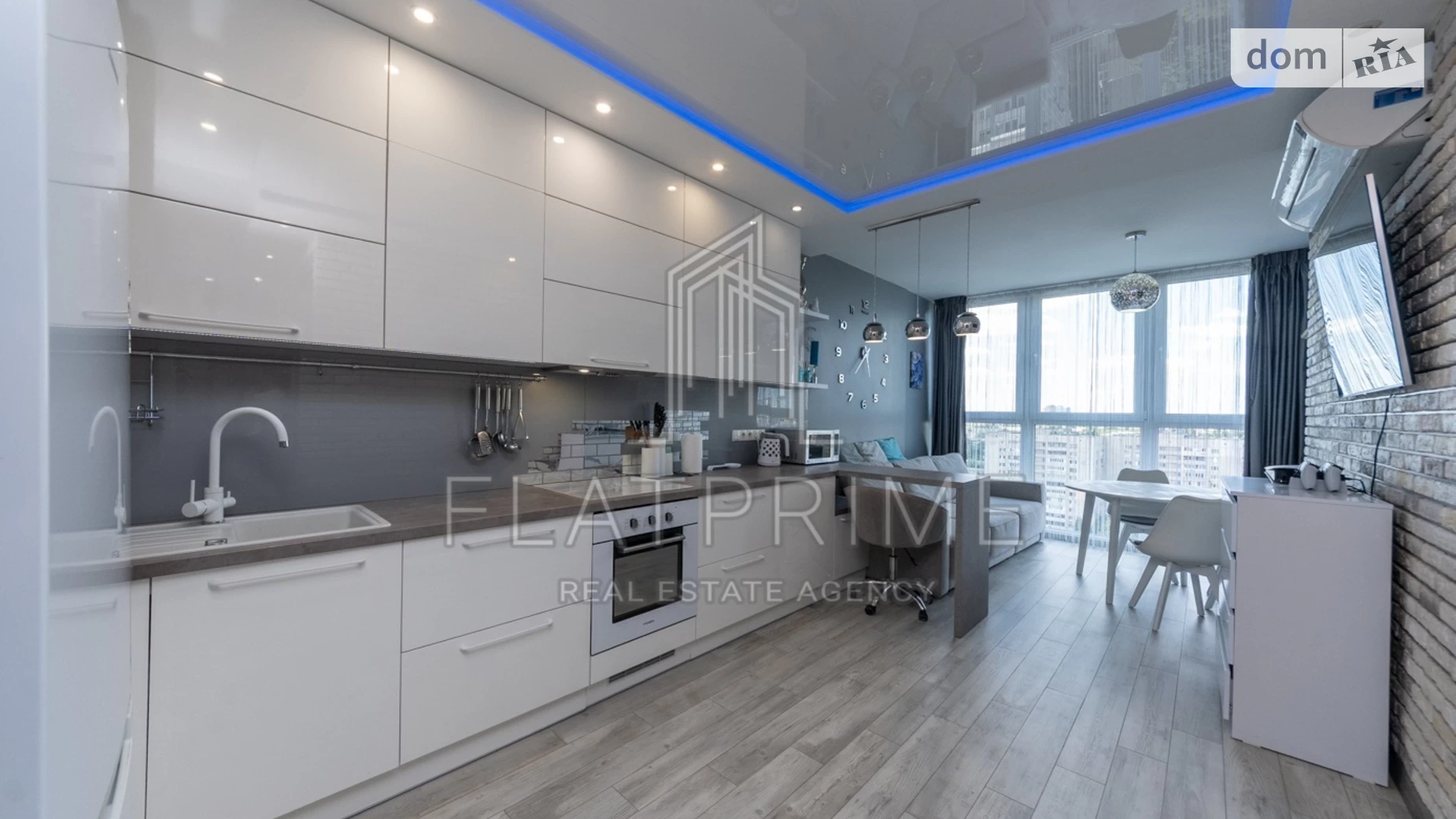 Продается 1-комнатная квартира 49 кв. м в Киеве, бул. Вацлава Гавела, 9А - фото 2