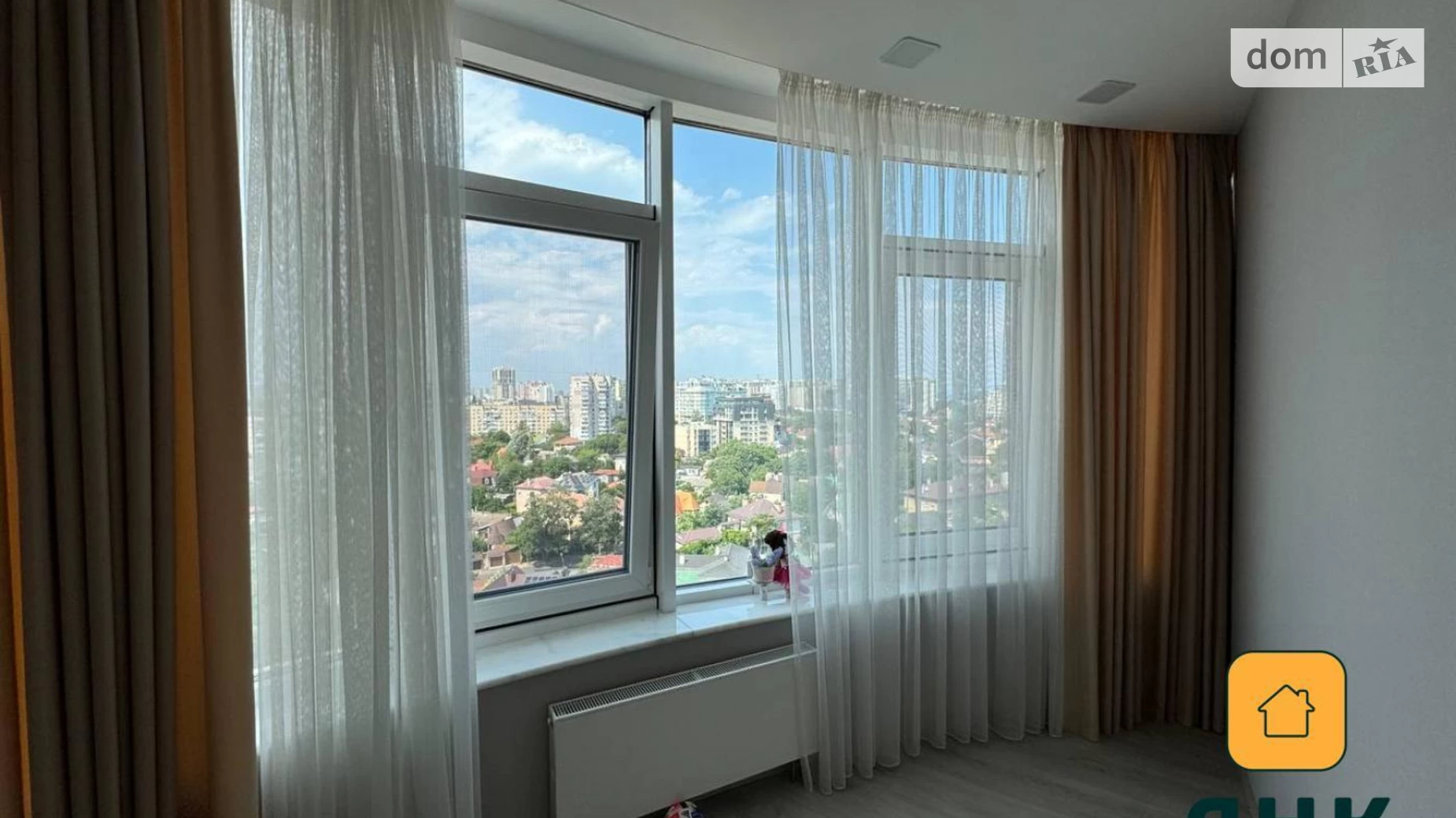 Продається 2-кімнатна квартира 83 кв. м у Одесі, вул. Літературна, 8 - фото 2