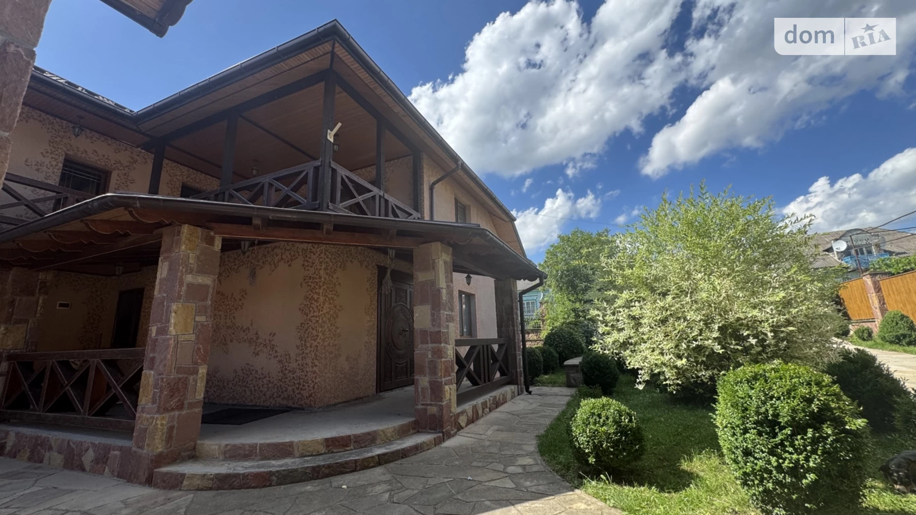 Продается дом на 2 этажа 198 кв. м с камином, цена: 170000 $ - фото 2
