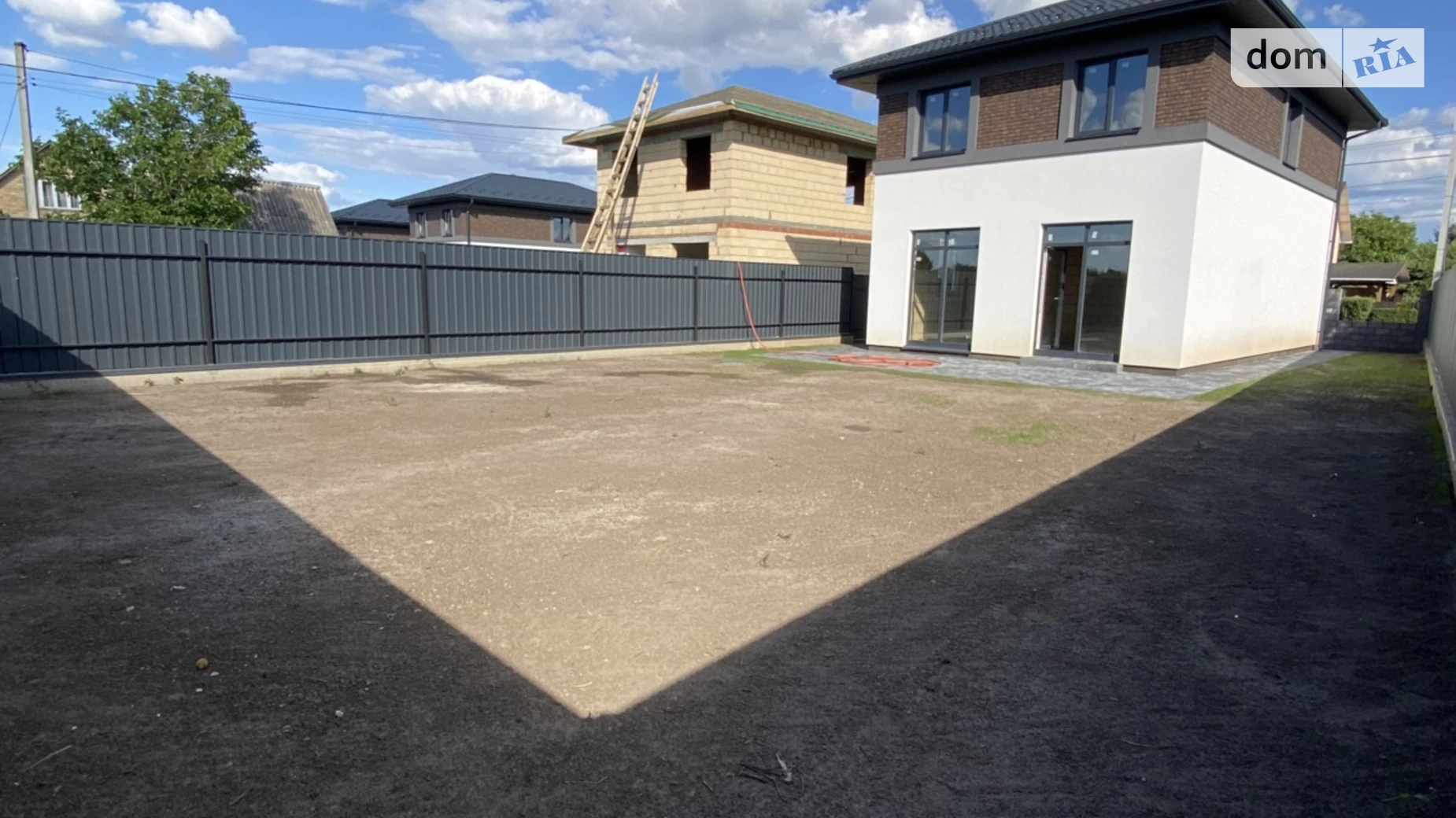 Продается дом на 2 этажа 120 кв. м с участком, цена: 92000 $ - фото 3