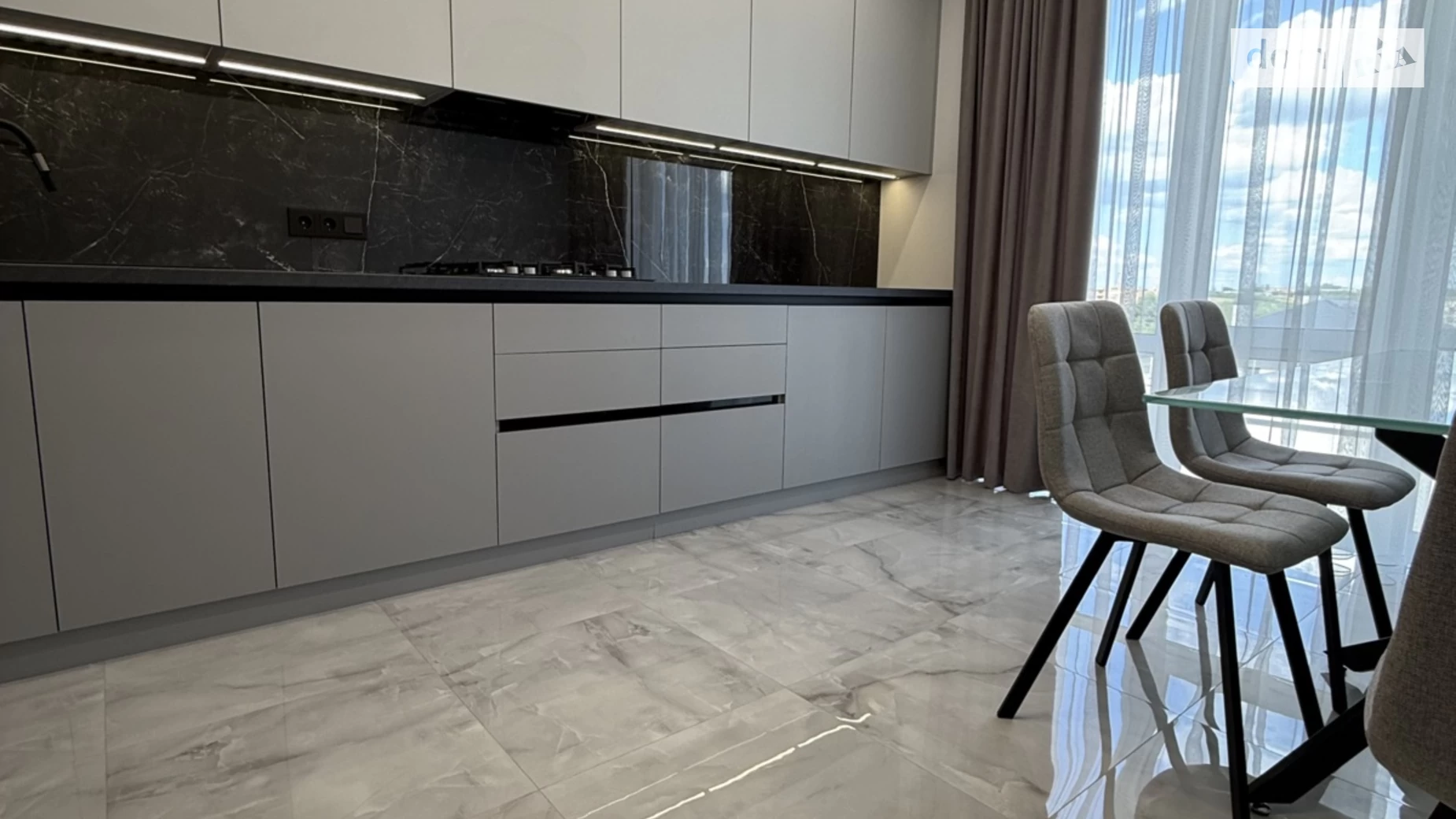 Продается 1-комнатная квартира 39.6 кв. м в Ровно, ул. Николая Боголюбова, 1Ж - фото 2