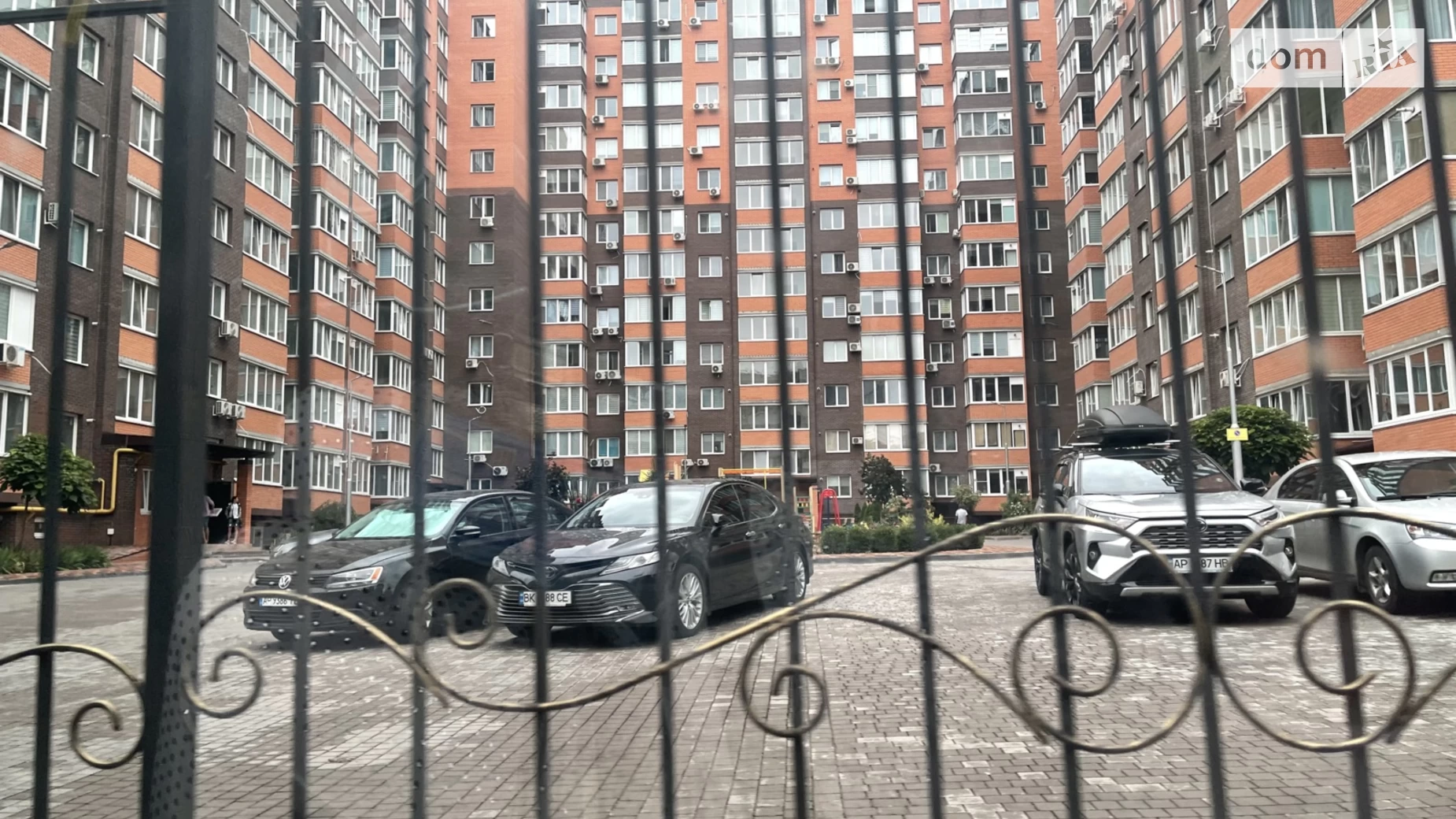 2-кімнатна квартира 75.2 кв. м у Запоріжжі, вул. Поштова(Горького), 119 - фото 2