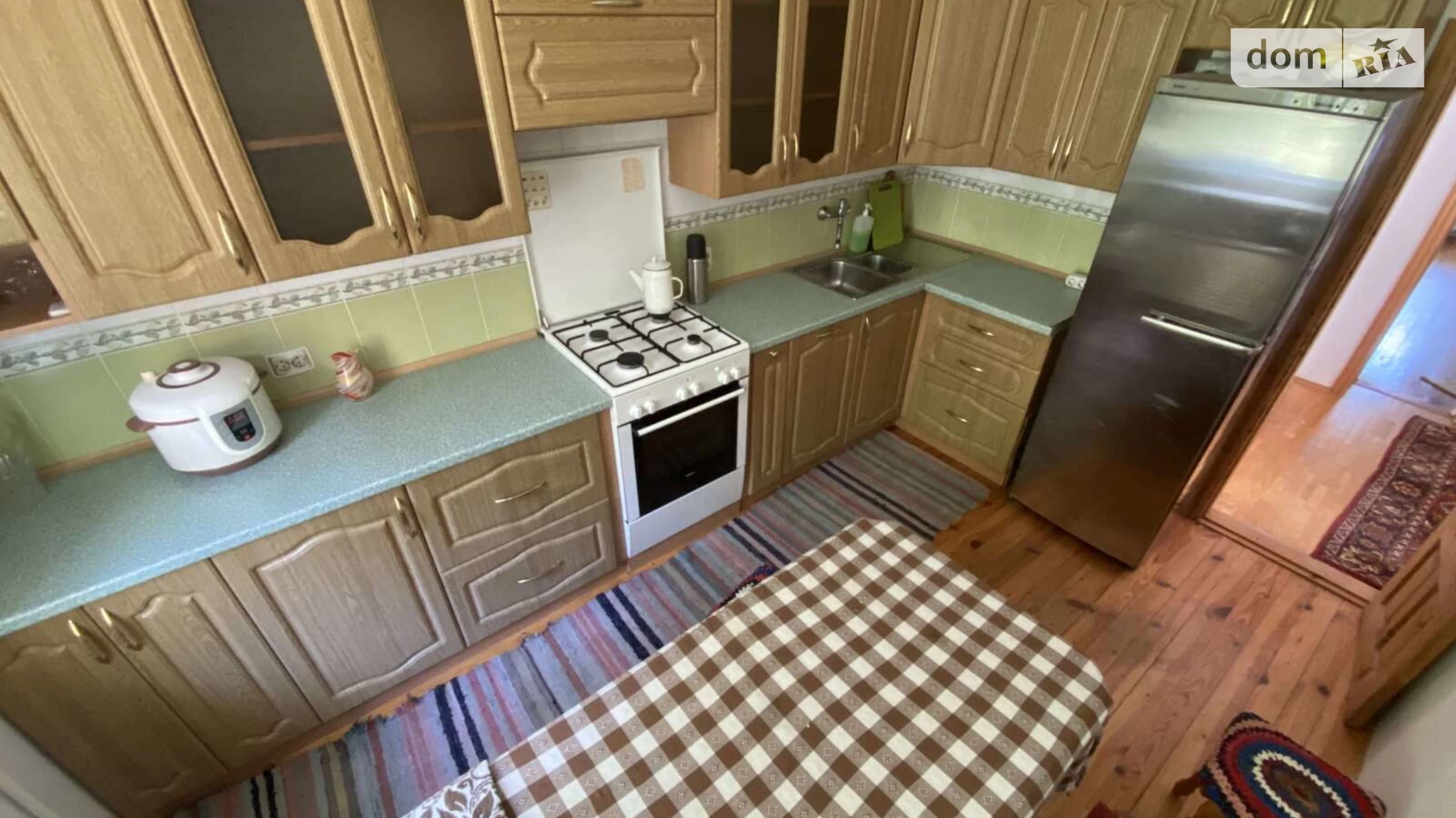 Продается дом на 2 этажа 265 кв. м с камином, цена: 250000 $ - фото 2