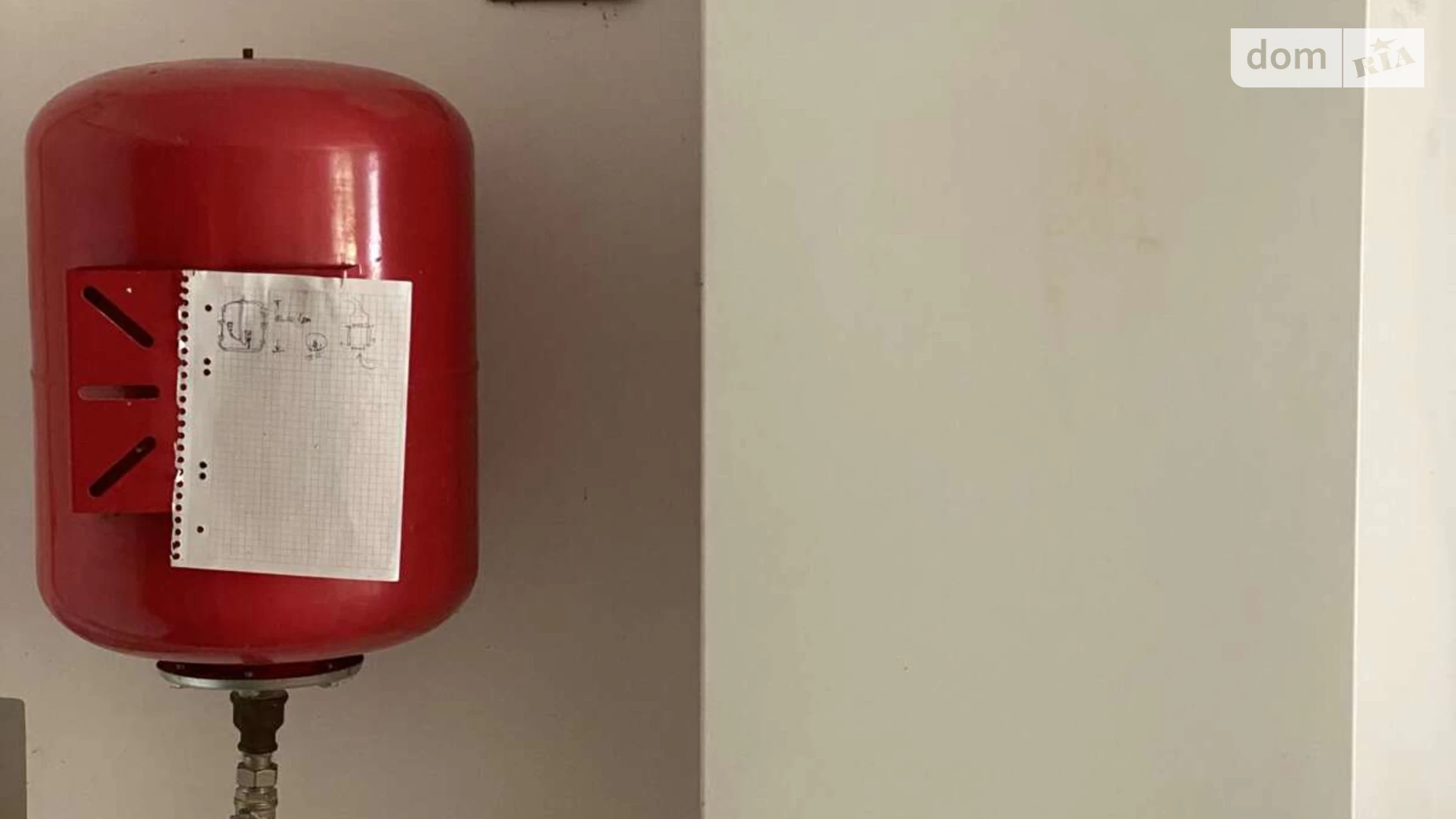 Продается дом на 2 этажа 265 кв. м с камином, цена: 250000 $ - фото 4