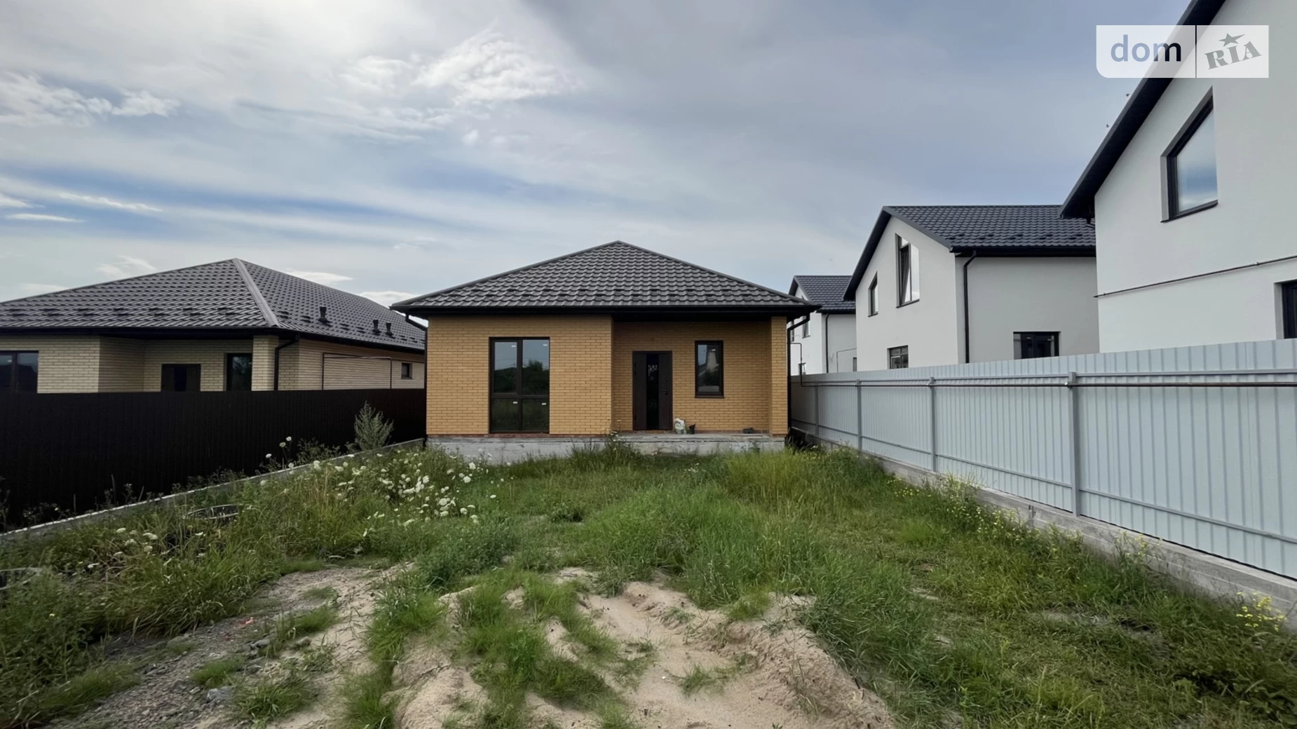 Продается одноэтажный дом 105 кв. м с беседкой, цена: 85000 $ - фото 2