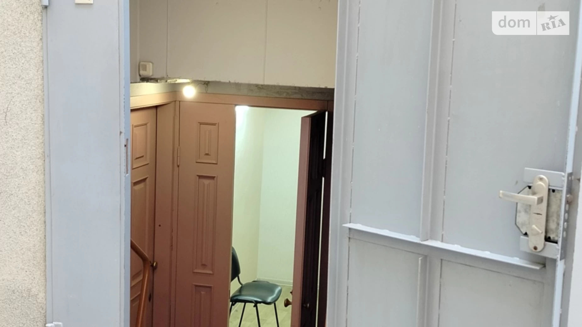 Сдается в аренду офис 20 кв. м в бизнес-центре, цена: 5000 грн - фото 4