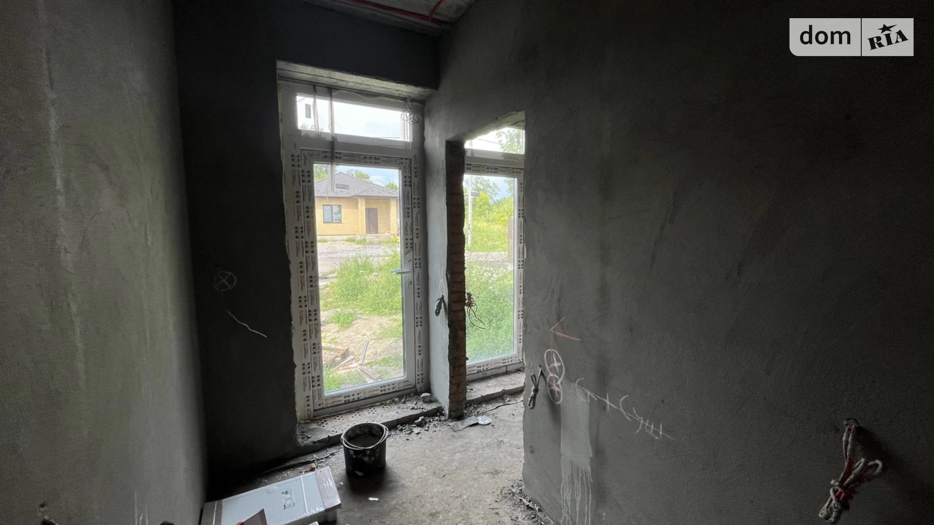Продается дом на 2 этажа 125 кв. м с бассейном, цена: 105000 $ - фото 3