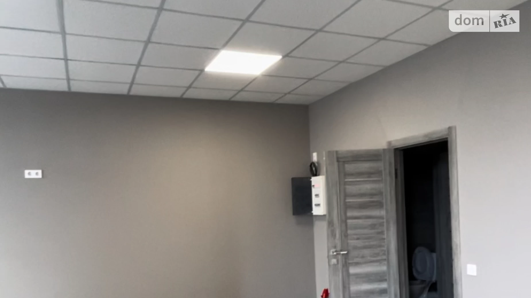 Продается офис 45 кв. м в бизнес-центре, цена: 60000 $ - фото 3