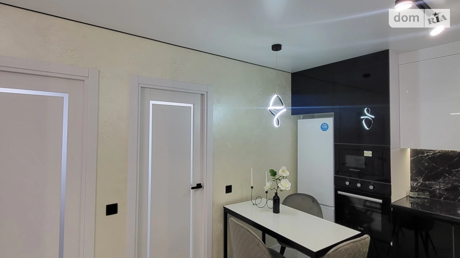 2-комнатная квартира 58 кв. м в Тернополе, ул. Киевская - фото 4