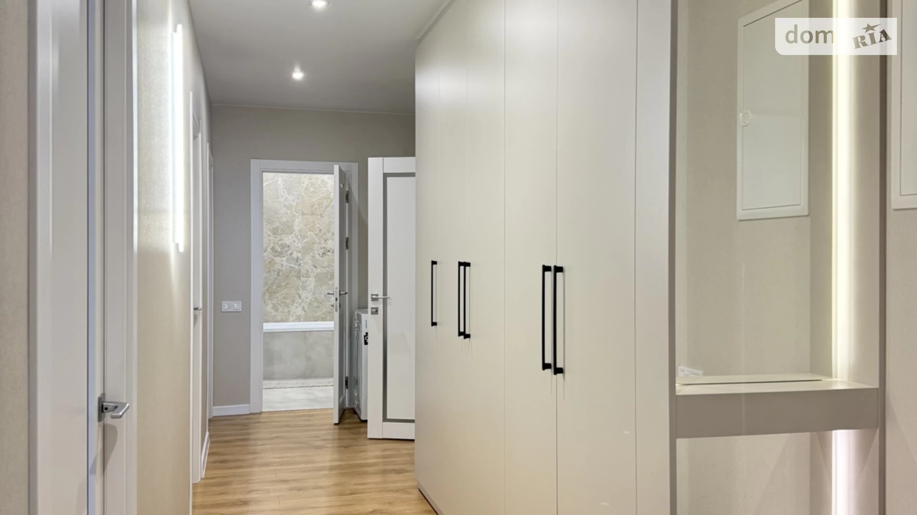 Продается 3-комнатная квартира 88 кв. м в Ровно, ул. Студенческая, 24А - фото 3