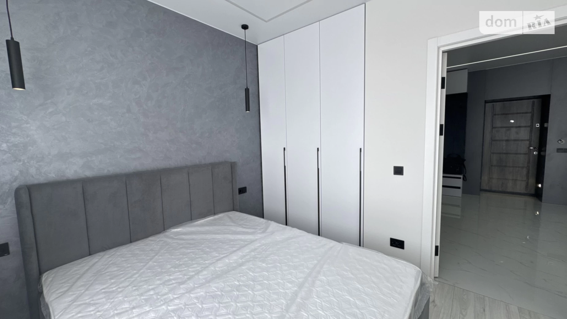 Продается 1-комнатная квартира 46 кв. м в Ивано-Франковске, ул. Высочана Семена, 18 - фото 2