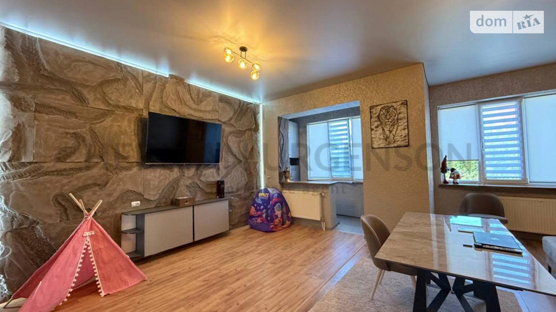 Продается дом на 2 этажа 296 кв. м с подвалом, цена: 235000 $ - фото 2