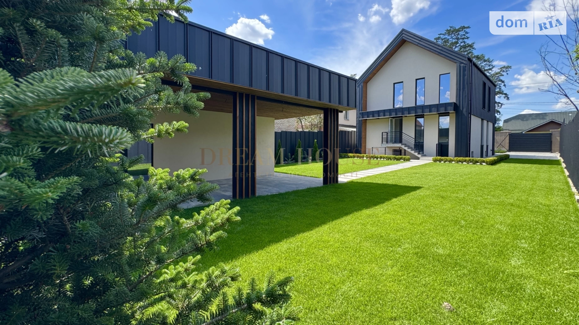 Продается дом на 2 этажа 227 кв. м с камином, цена: 205000 $ - фото 2