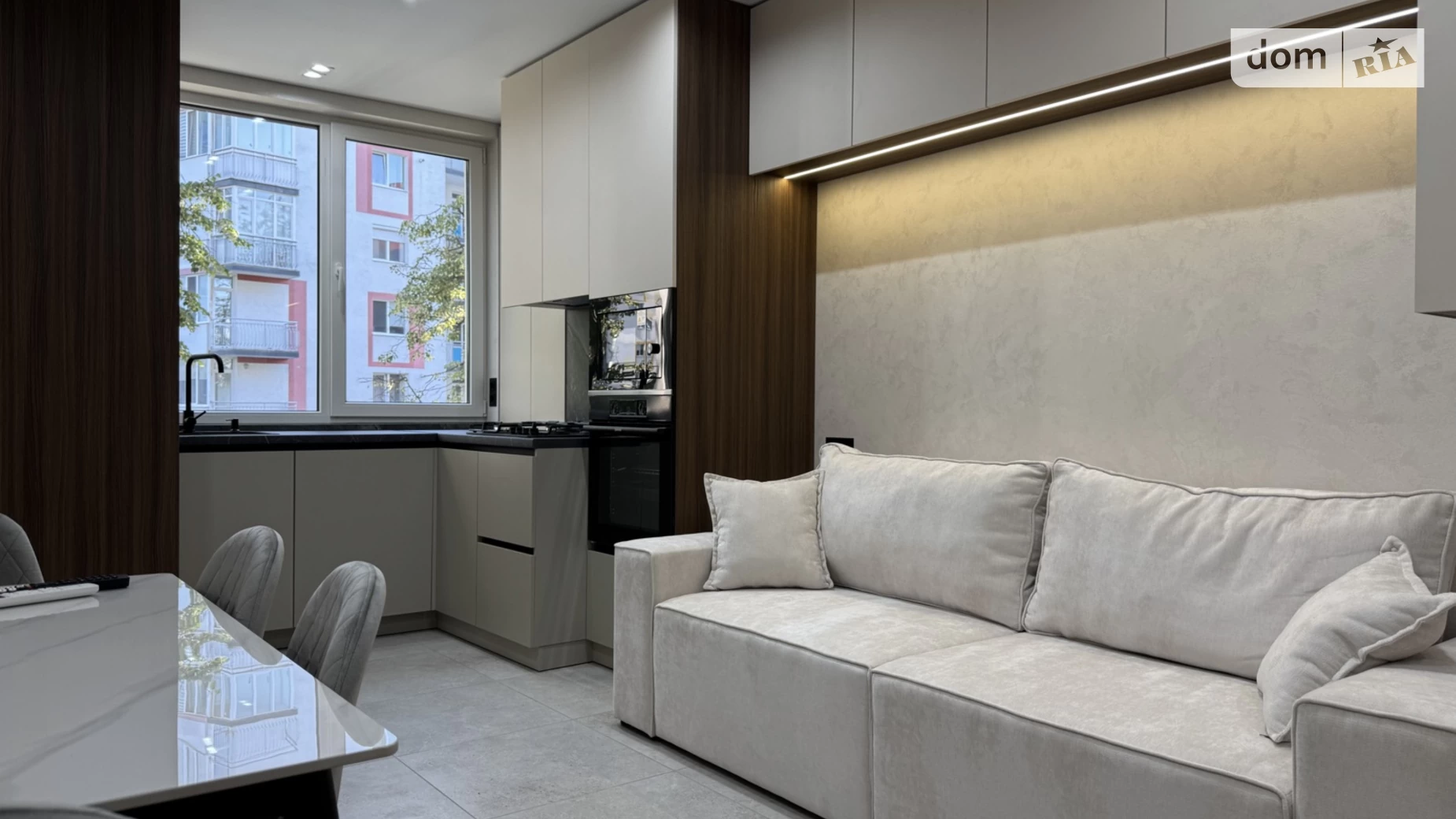 Продается 1-комнатная квартира 37 кв. м в Ивано-Франковске, ул. Национальной Гвардии, 3 - фото 3