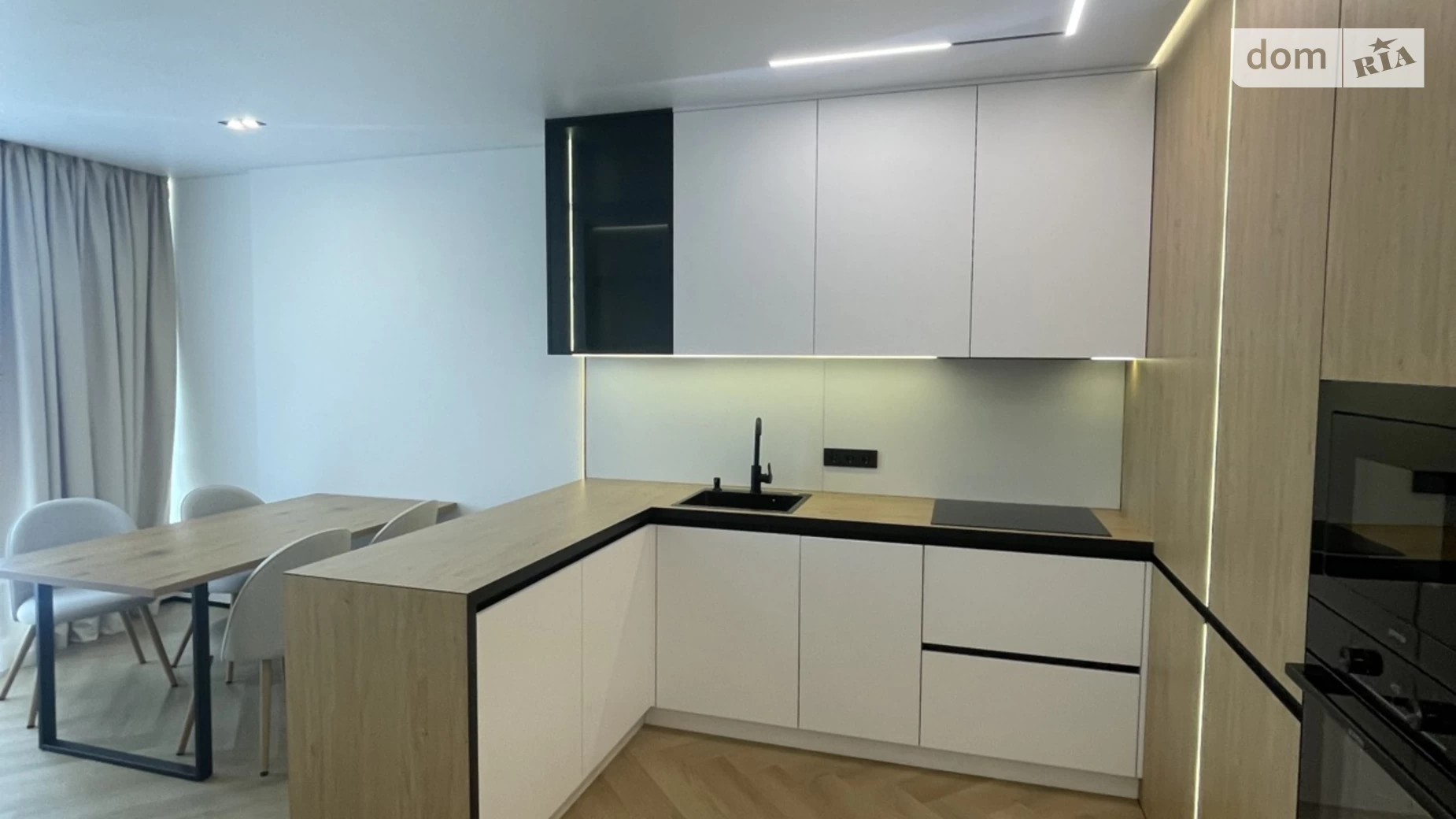 Продается 1-комнатная квартира 49 кв. м в Ивано-Франковске, бул. Южный, 40Б - фото 4