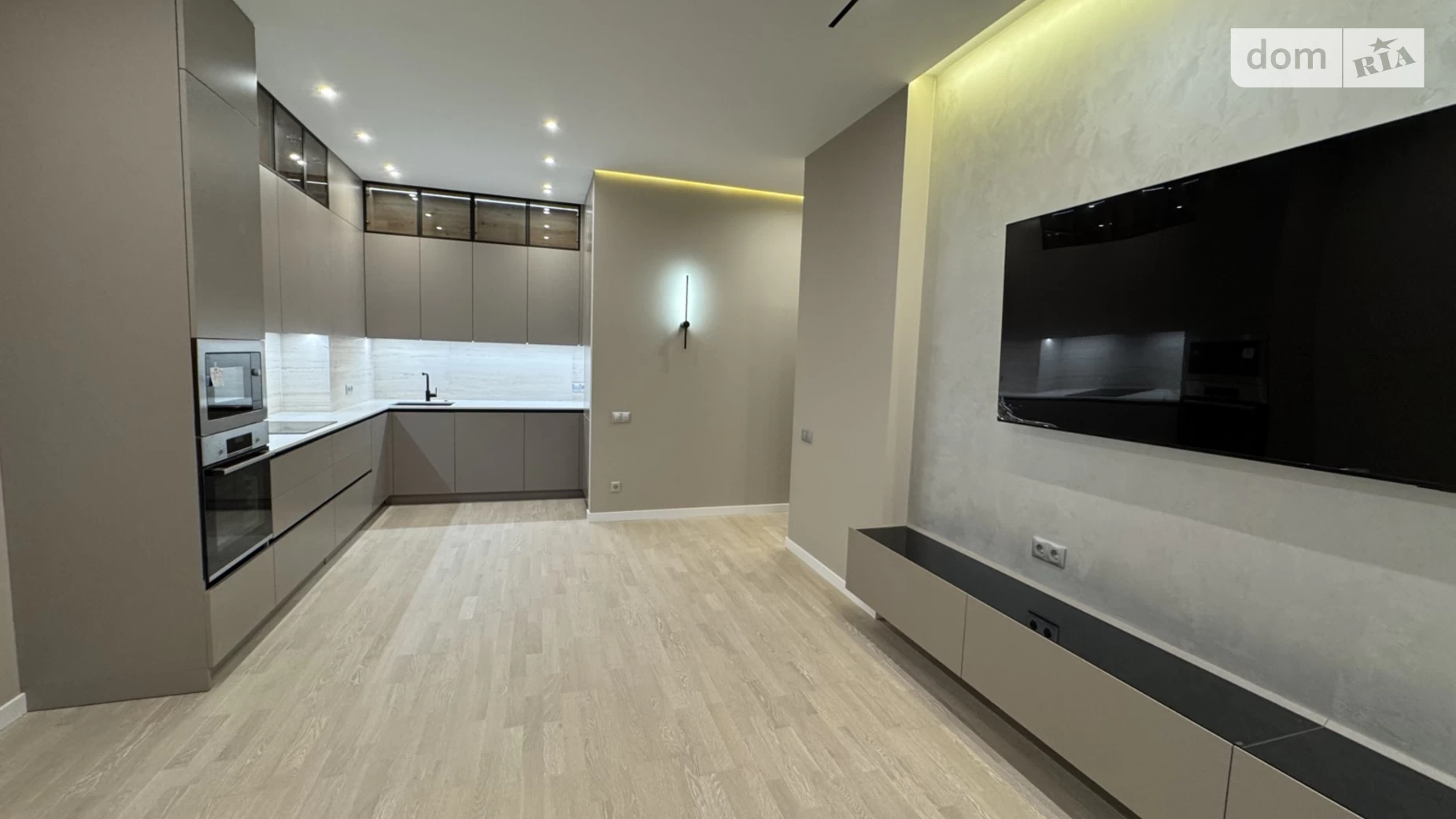 Продается 2-комнатная квартира 83.6 кв. м в Киеве, ул. Андрея Верхогляда(Драгомирова), 15Б - фото 2