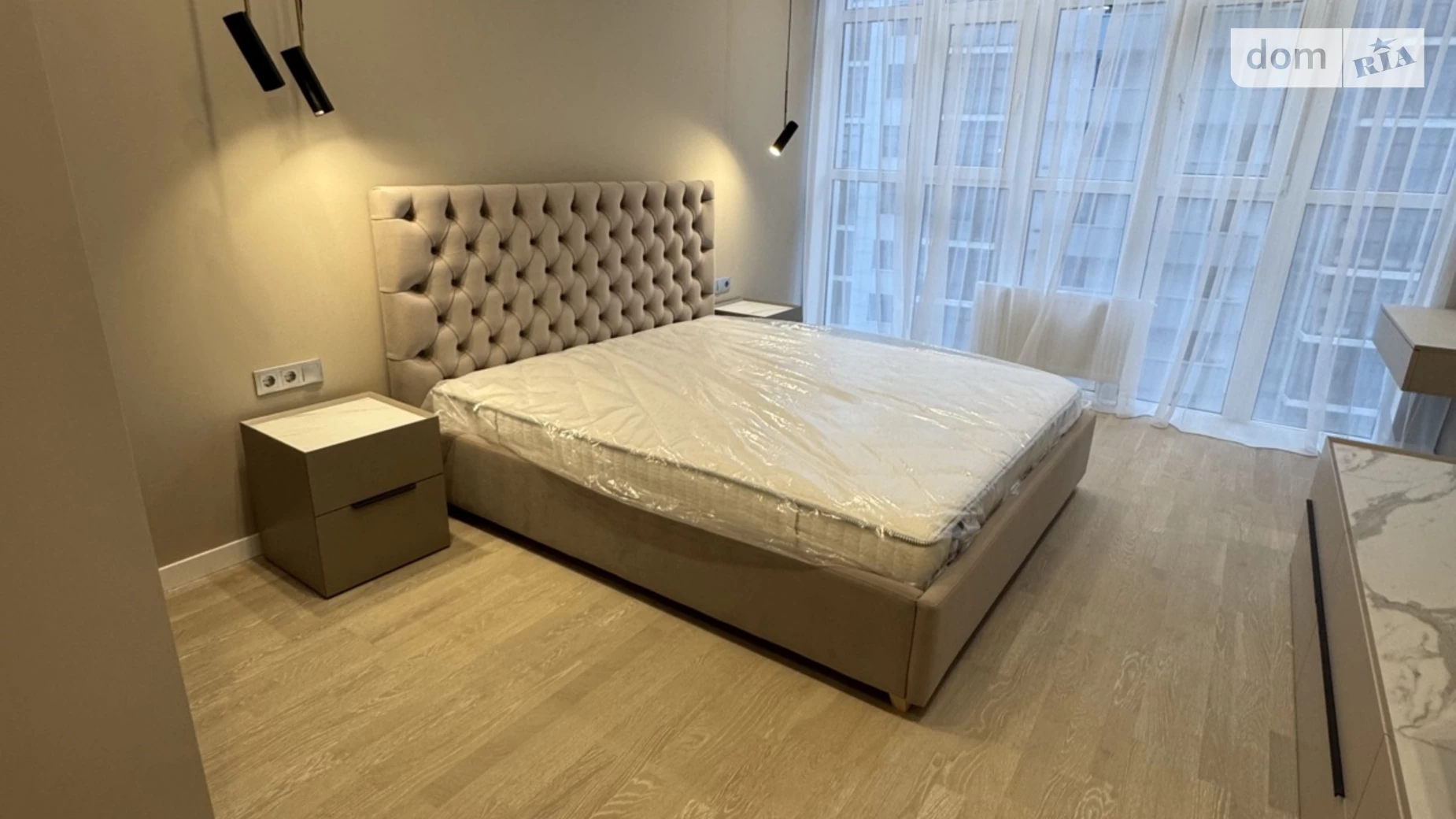 Продается 2-комнатная квартира 83.6 кв. м в Киеве, ул. Андрея Верхогляда(Драгомирова), 15Б - фото 3