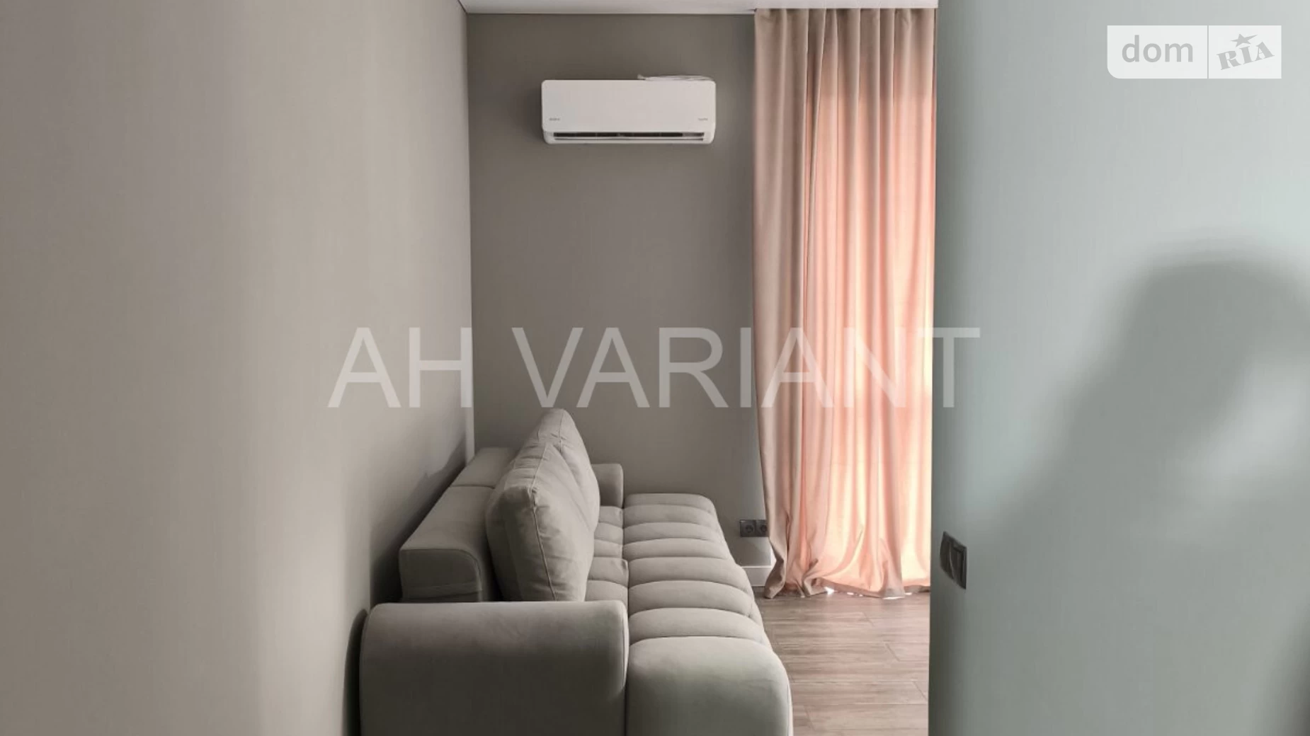 Продается 1-комнатная квартира 56 кв. м в Ужгороде, ул. Собранецкая - фото 3