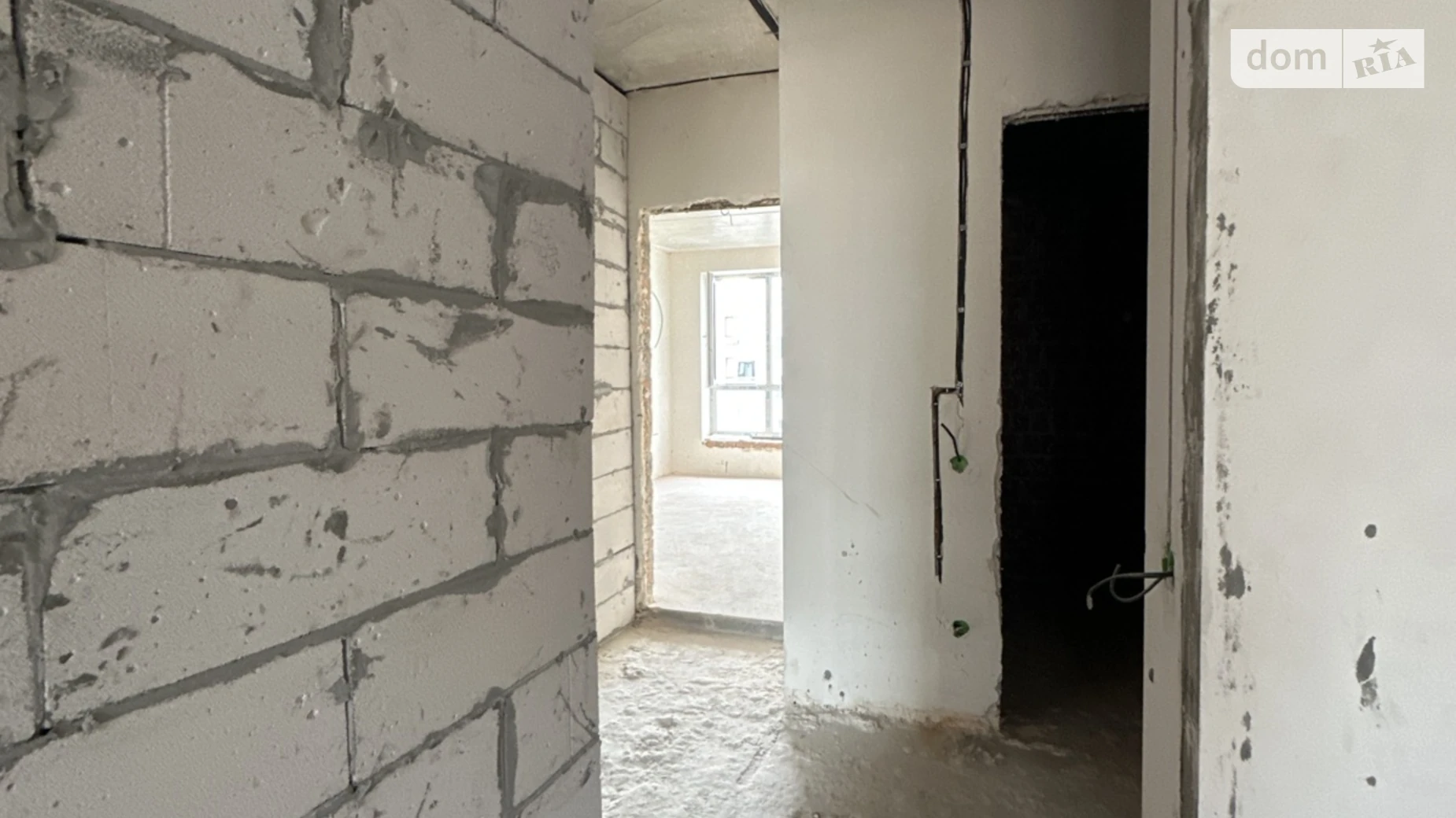 Продается 2-комнатная квартира 74 кв. м в Буче, ул. Ивана Кожедуба, 8А - фото 2