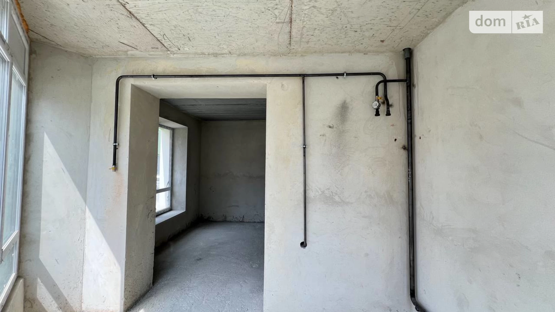 Продается 1-комнатная квартира 60 кв. м в Ивано-Франковске, ул. Приозерная, 22 - фото 2