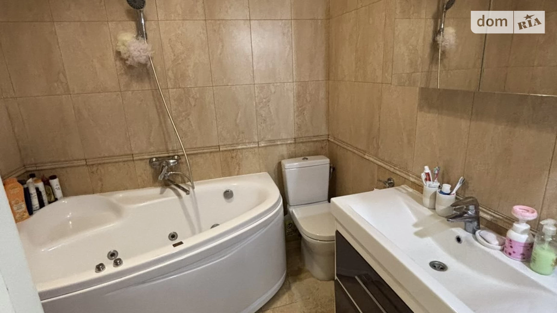 Продається 1-кімнатна квартира 79.6 кв. м у Одесі, вул. Літературна, 1А - фото 5