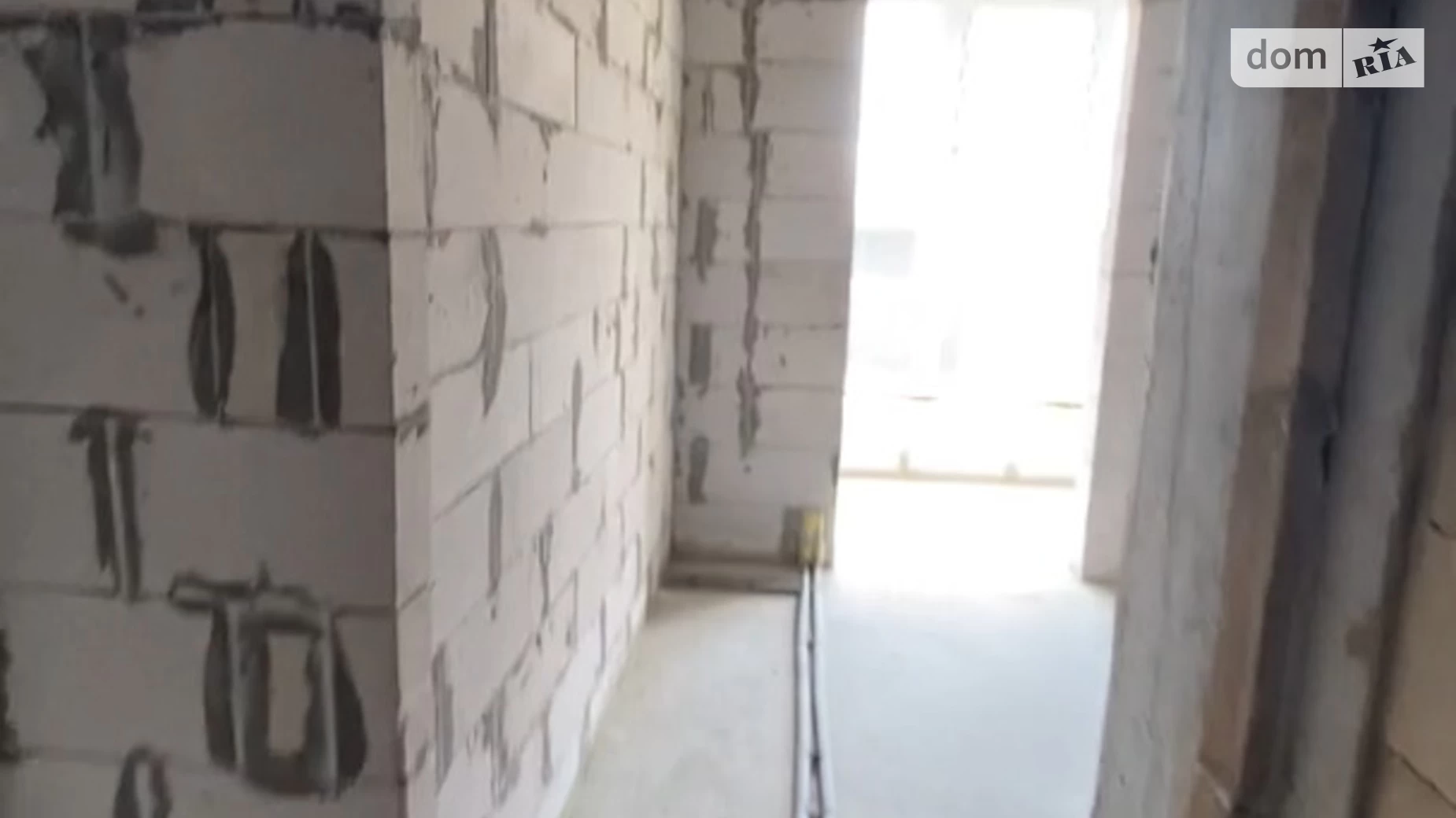 Продается 1-комнатная квартира 33 кв. м в Гостомеле, ул. Свято-Покровская(Ленина), 73 - фото 2