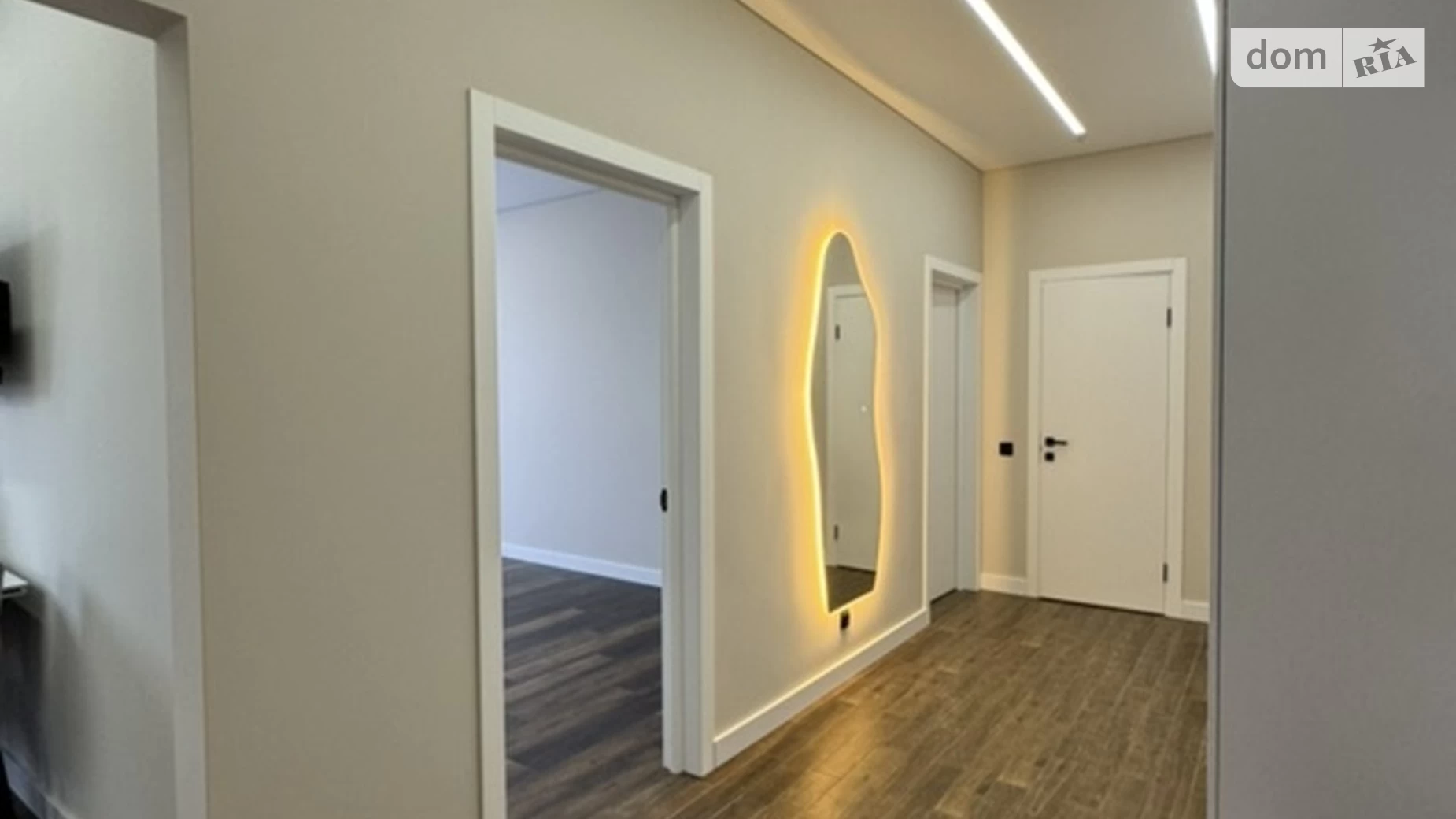 Продается 2-комнатная квартира 60 кв. м в Ужгороде, ул. Собранецкая - фото 4