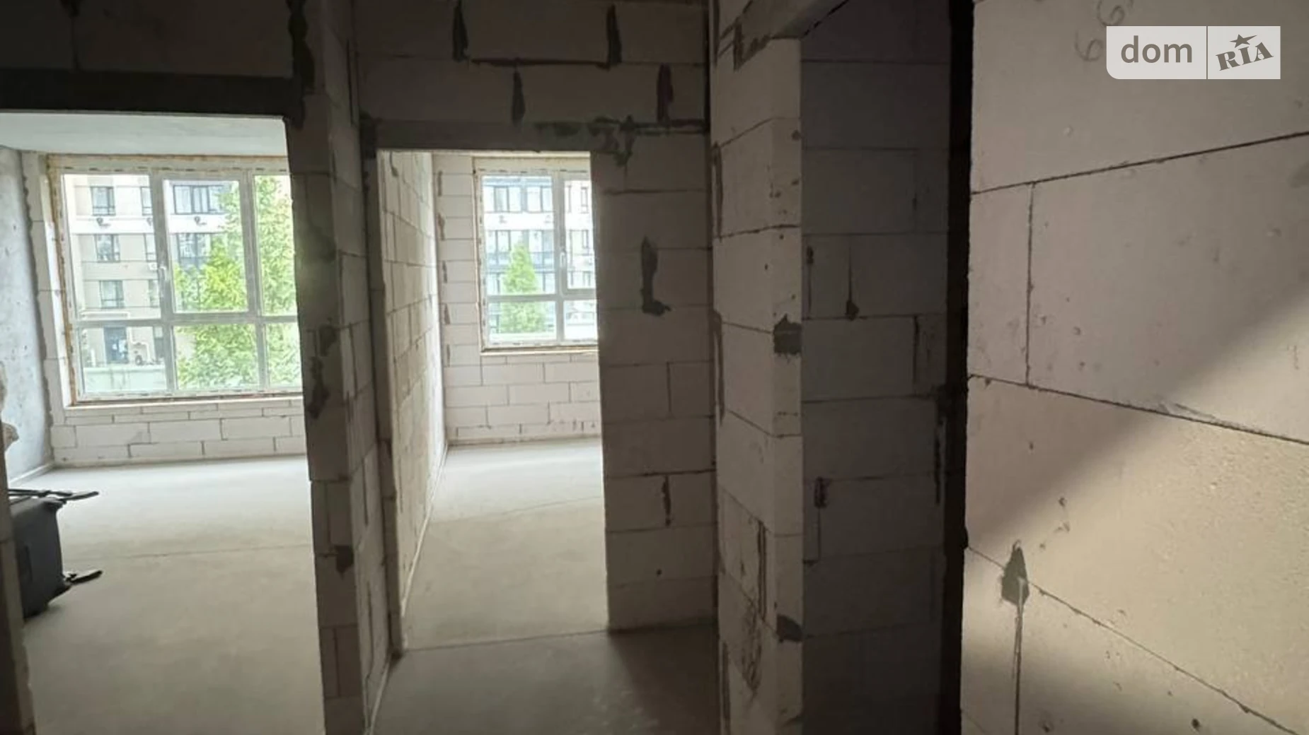 Продается 2-комнатная квартира 71.8 кв. м в Ирпене, ул. Университетская(Карла Маркса), 3/15 - фото 2