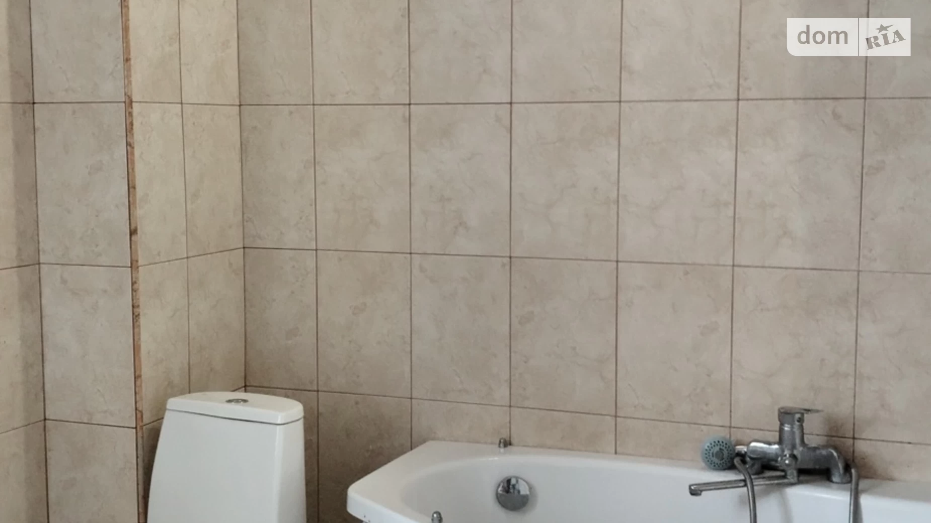Продается дом на 3 этажа 350 кв. м с бассейном, цена: 260000 $ - фото 5