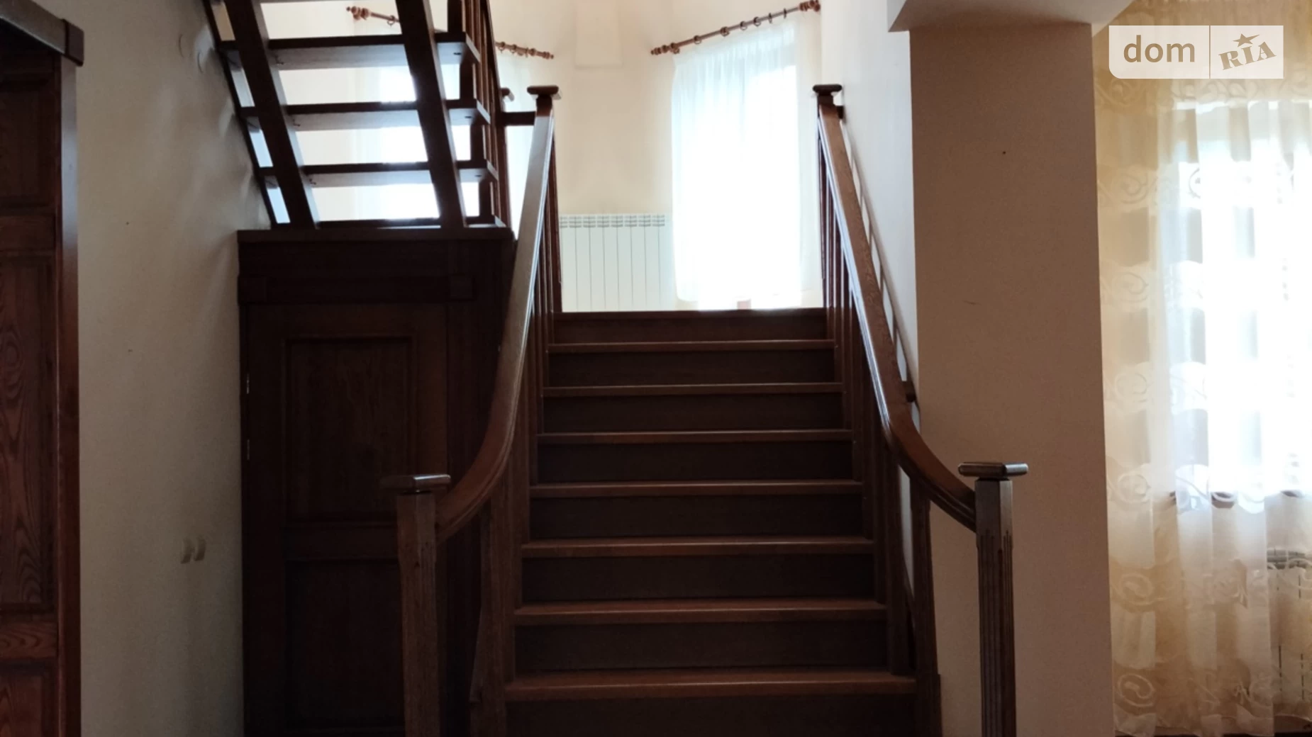 Продается дом на 3 этажа 350 кв. м с бассейном, цена: 260000 $ - фото 3