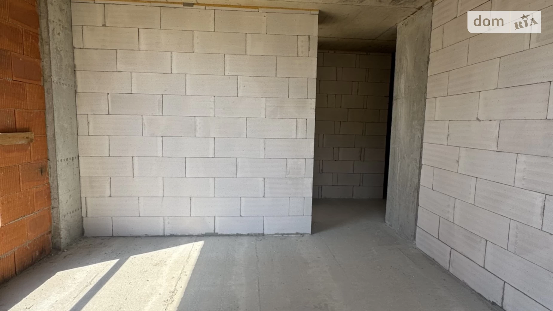 Продается 3-комнатная квартира 72 кв. м в Ивано-Франковске, ул. Химиков, 29 - фото 2