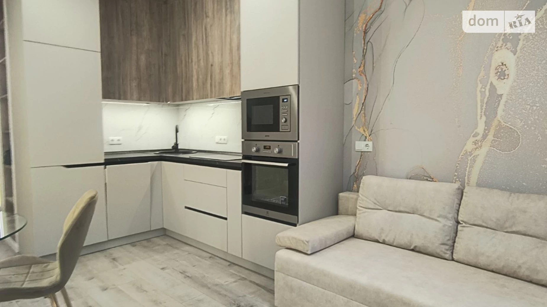 Сдается в аренду 1-комнатная квартира 41 кв. м в Одессе, ул. Краснова, 1Б - фото 3