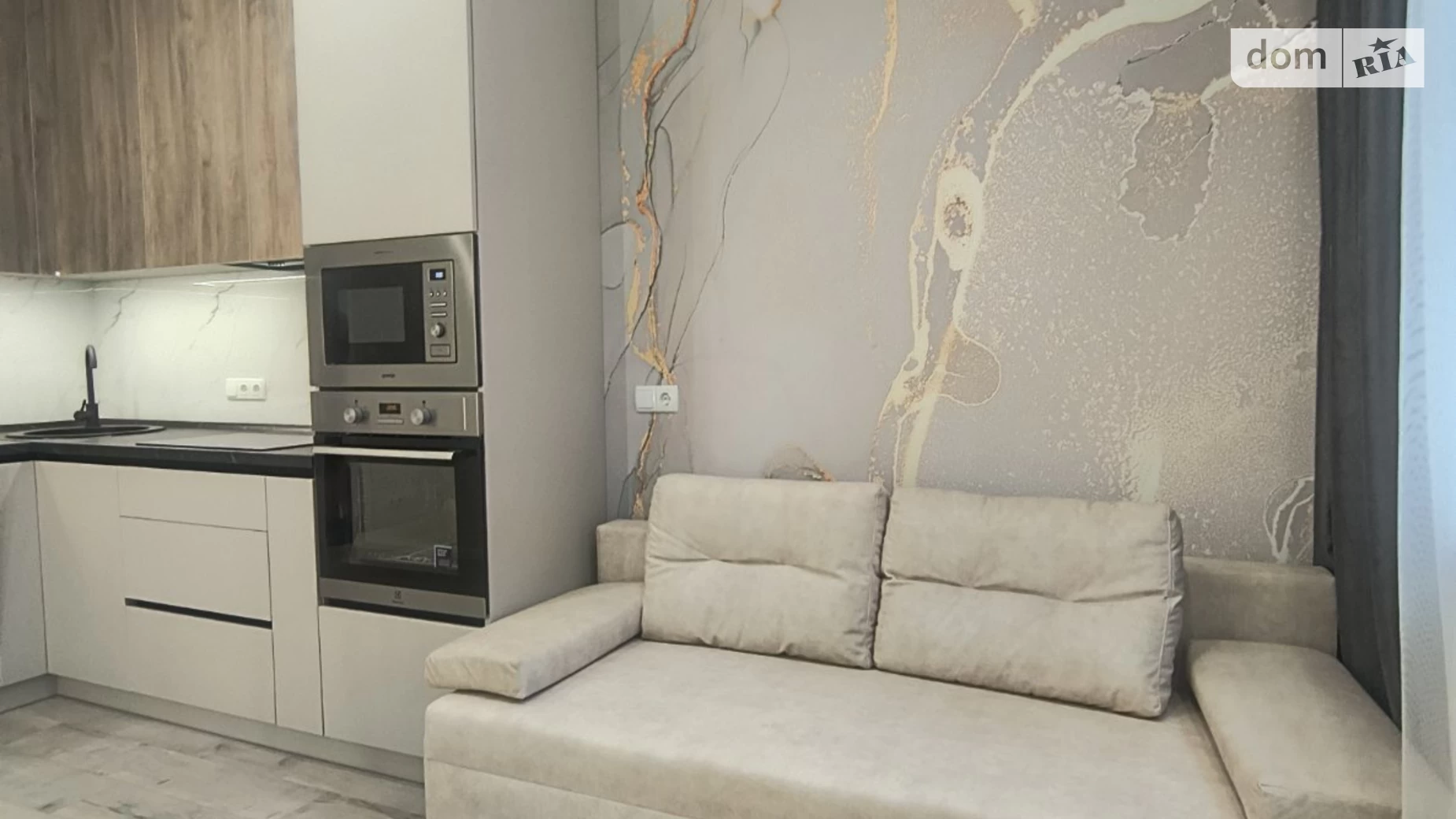 Сдается в аренду 1-комнатная квартира 41 кв. м в Одессе, ул. Краснова, 1Б - фото 2