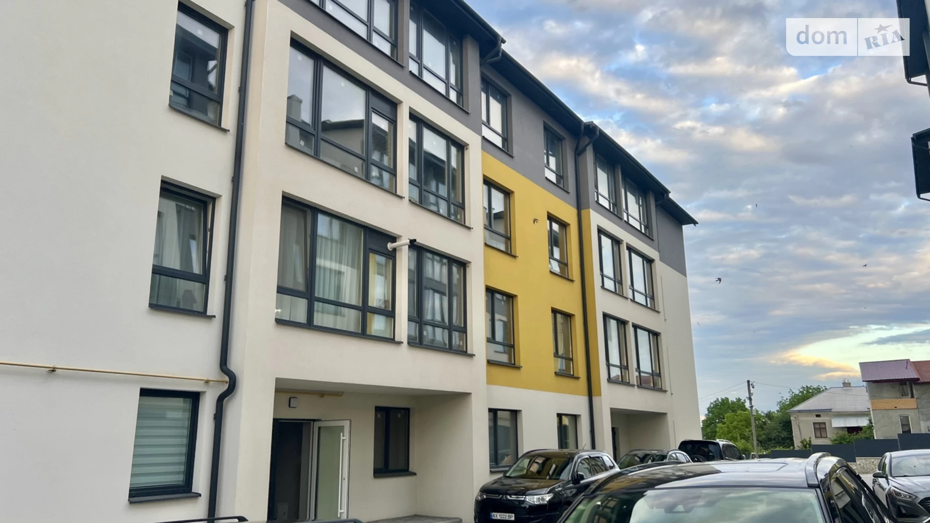 Продается 3-комнатная квартира 93 кв. м в Петрикове, ул. Шептицкого, 100 - фото 2