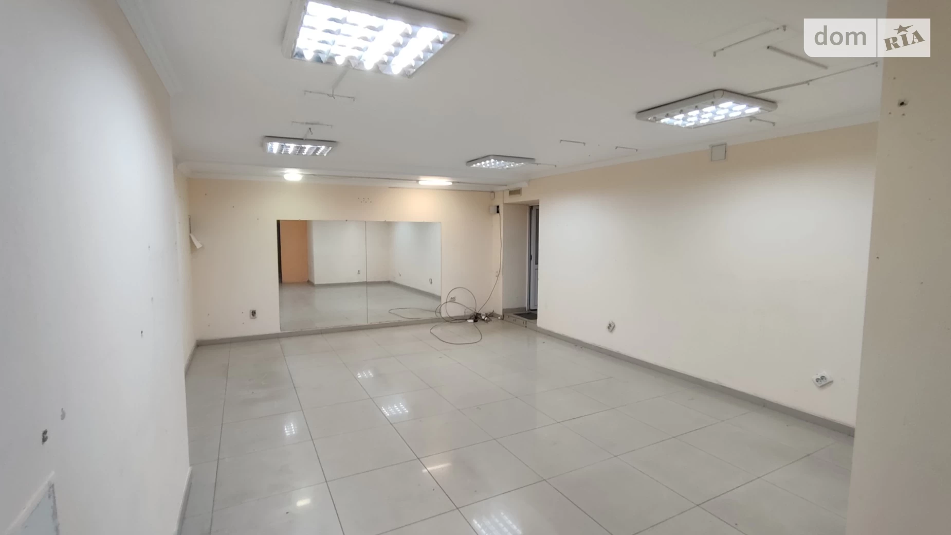 Здається в оренду приміщення вільного призначення 100 кв. м в 5-поверховій будівлі, цена: 30000 грн - фото 4