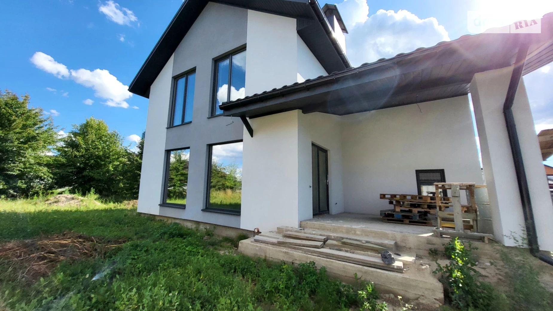 Продается дом на 2 этажа 150 кв. м с садом, цена: 126000 $ - фото 3
