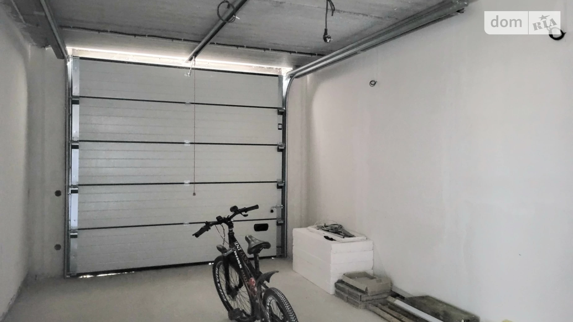Продается дом на 2 этажа 150 кв. м с садом, цена: 126000 $ - фото 5