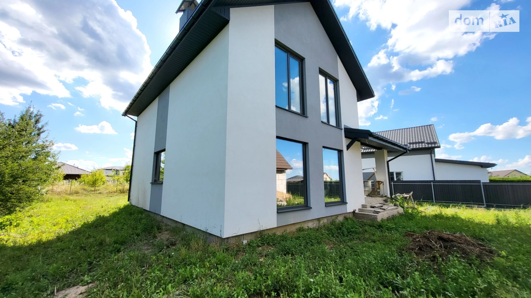 Продается дом на 2 этажа 150 кв. м с садом, цена: 126000 $ - фото 4