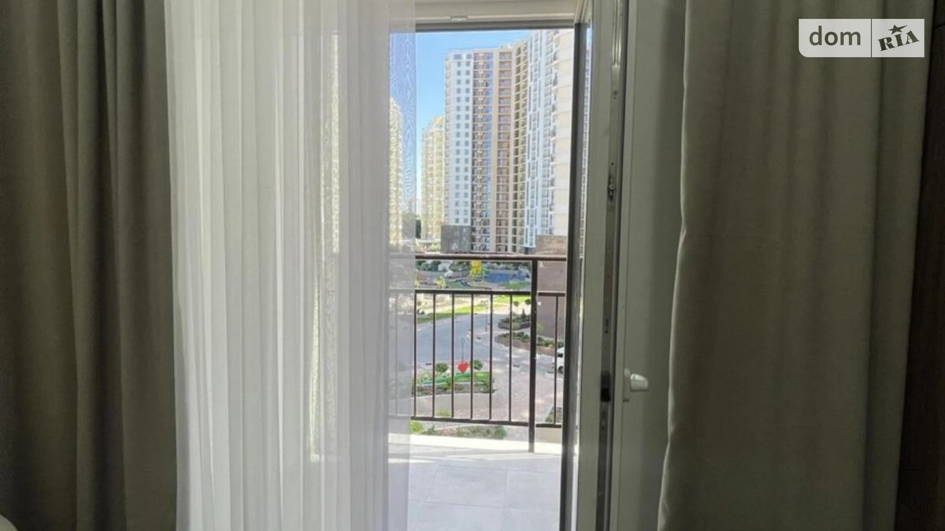 Продается 1-комнатная квартира 44.2 кв. м в Одессе, ул. Краснова, 3 корпус 65 - фото 2