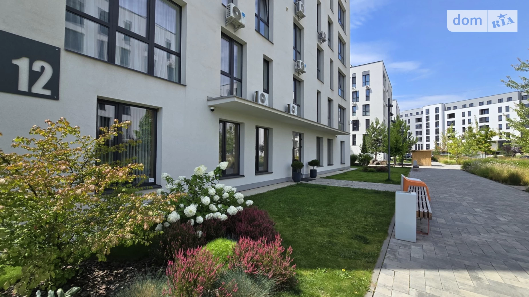 Продається 1-кімнатна квартира 44 кв. м у Минаї, вул. Августина Волошина - фото 2