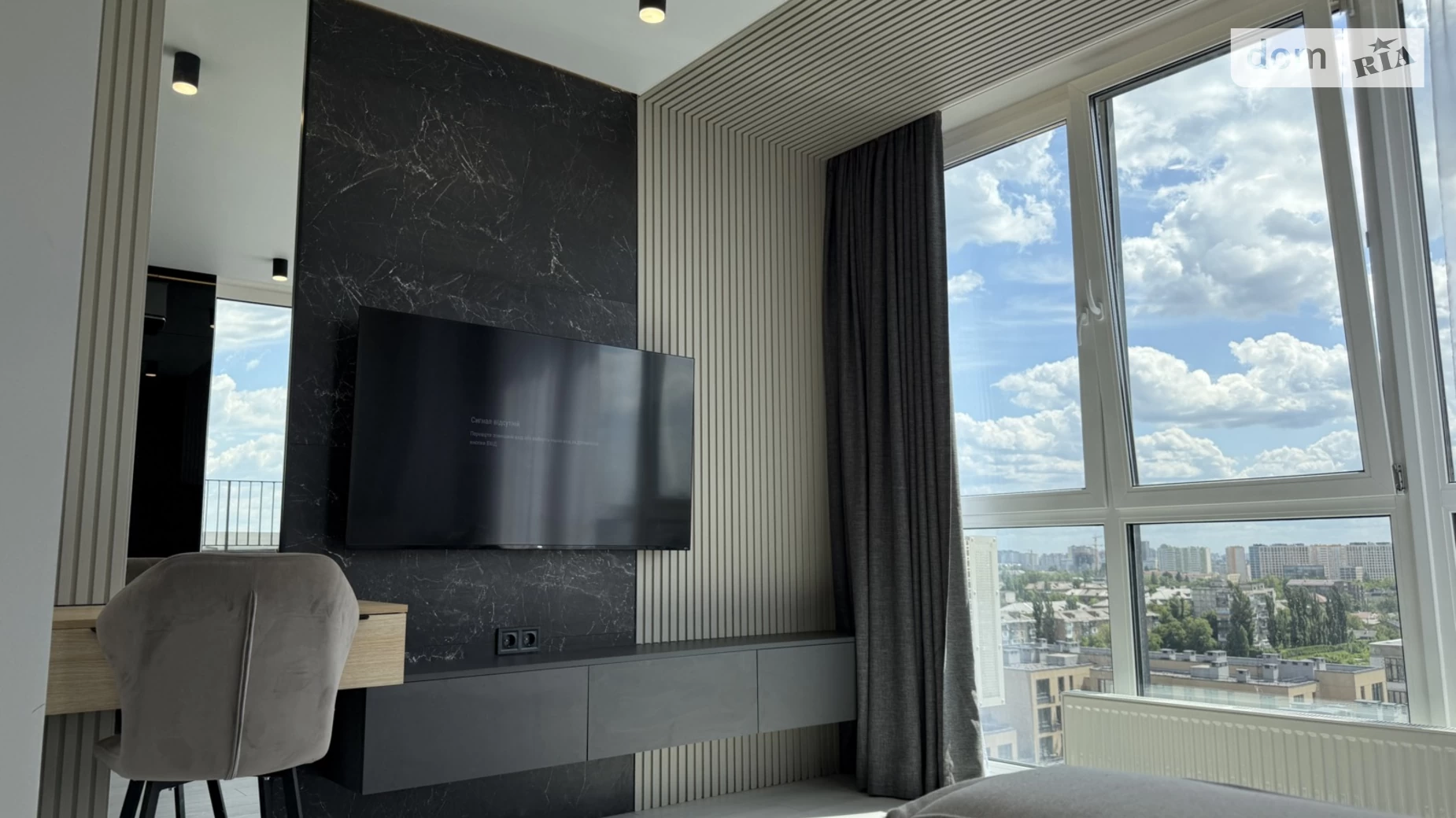 Сдается в аренду 1-комнатная квартира 70 кв. м в Киеве, ул. Салютная, 2 корпус 18 - фото 3