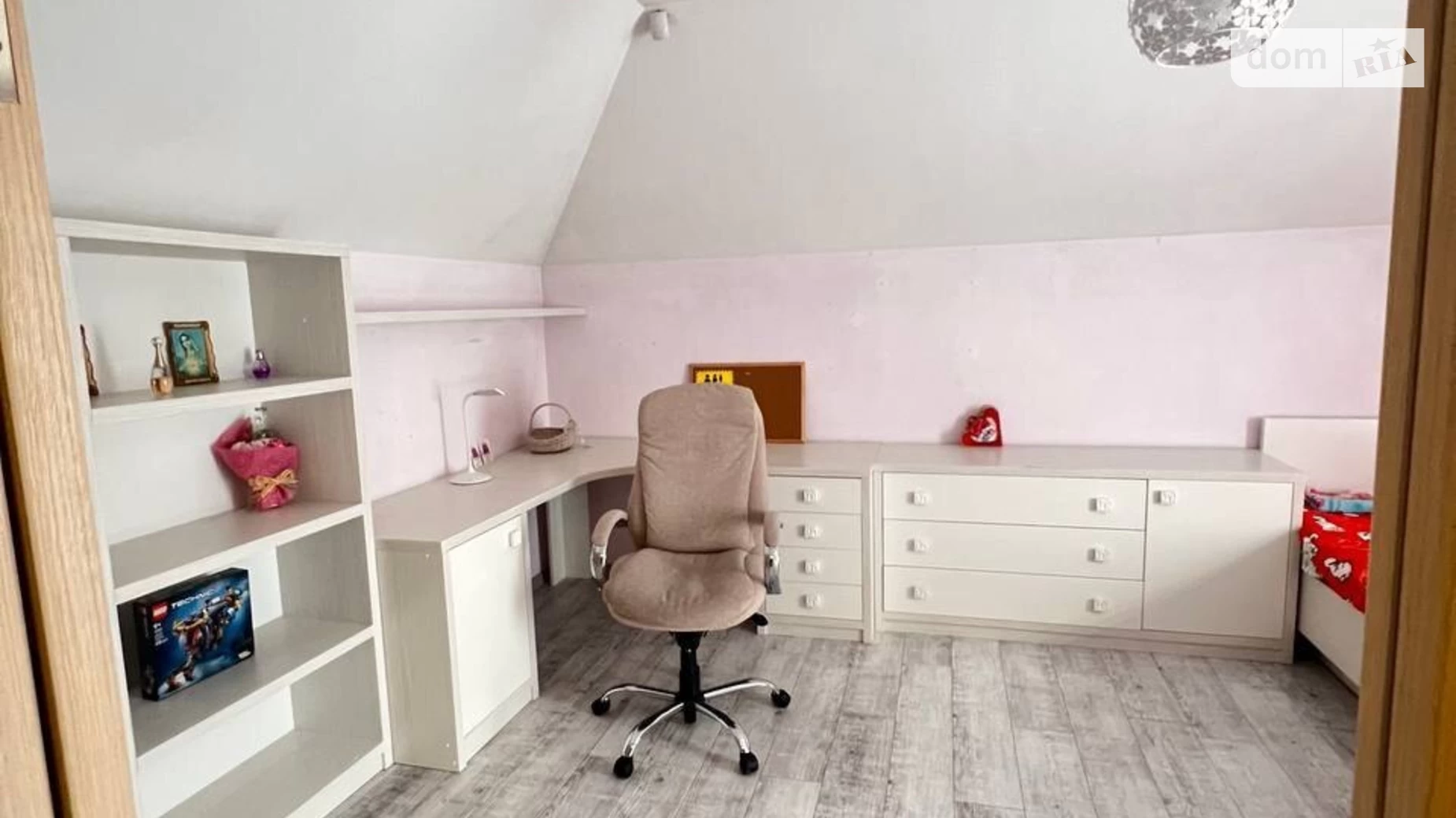 Продается дом на 2 этажа 169.7 кв. м с садом, цена: 250000 € - фото 2